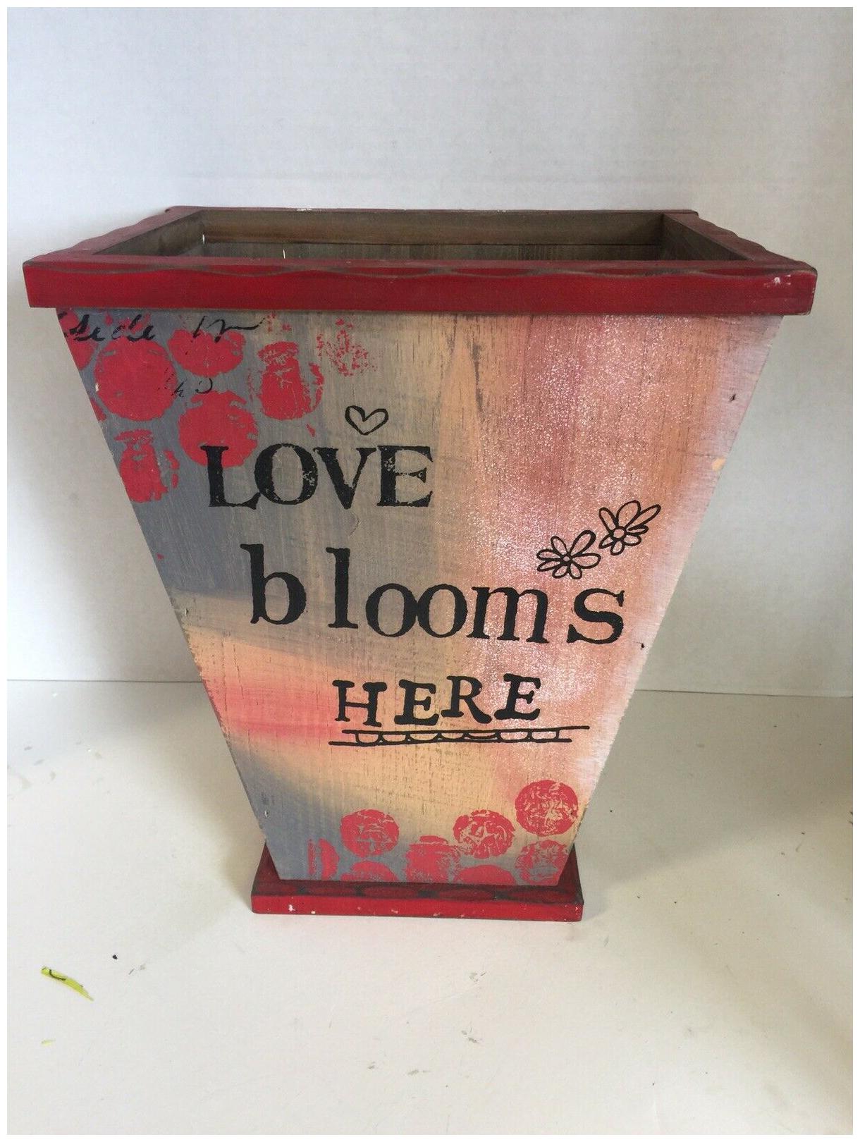 

Kelly Rae Roberts WOODEN PLANTER BOX BRAND NEW-NEVER SOLD