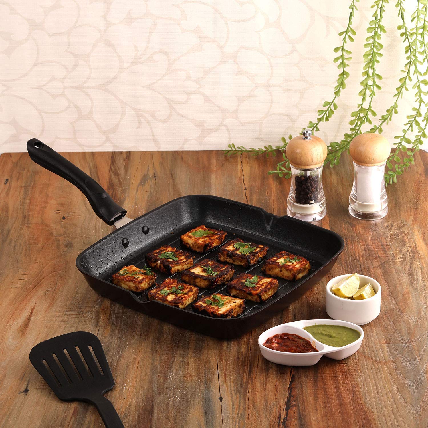 

Kitchen4U Nonstick Square Grill Pan (Medium)