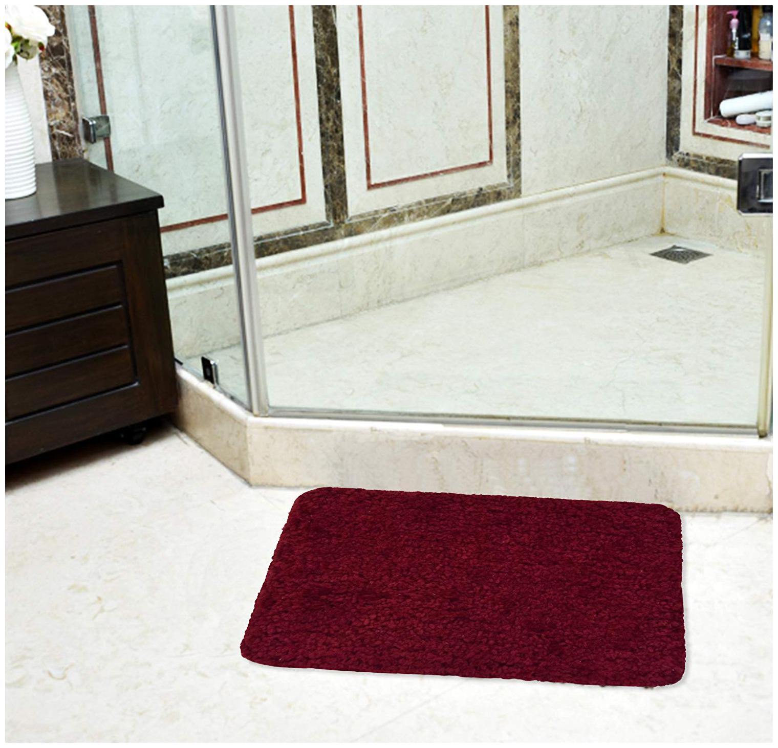 

Kridhay Natura Life Micro Fiber 100 Machine Washable Anti Skid and Super Soft bathmat (40X60 cms Maroon)