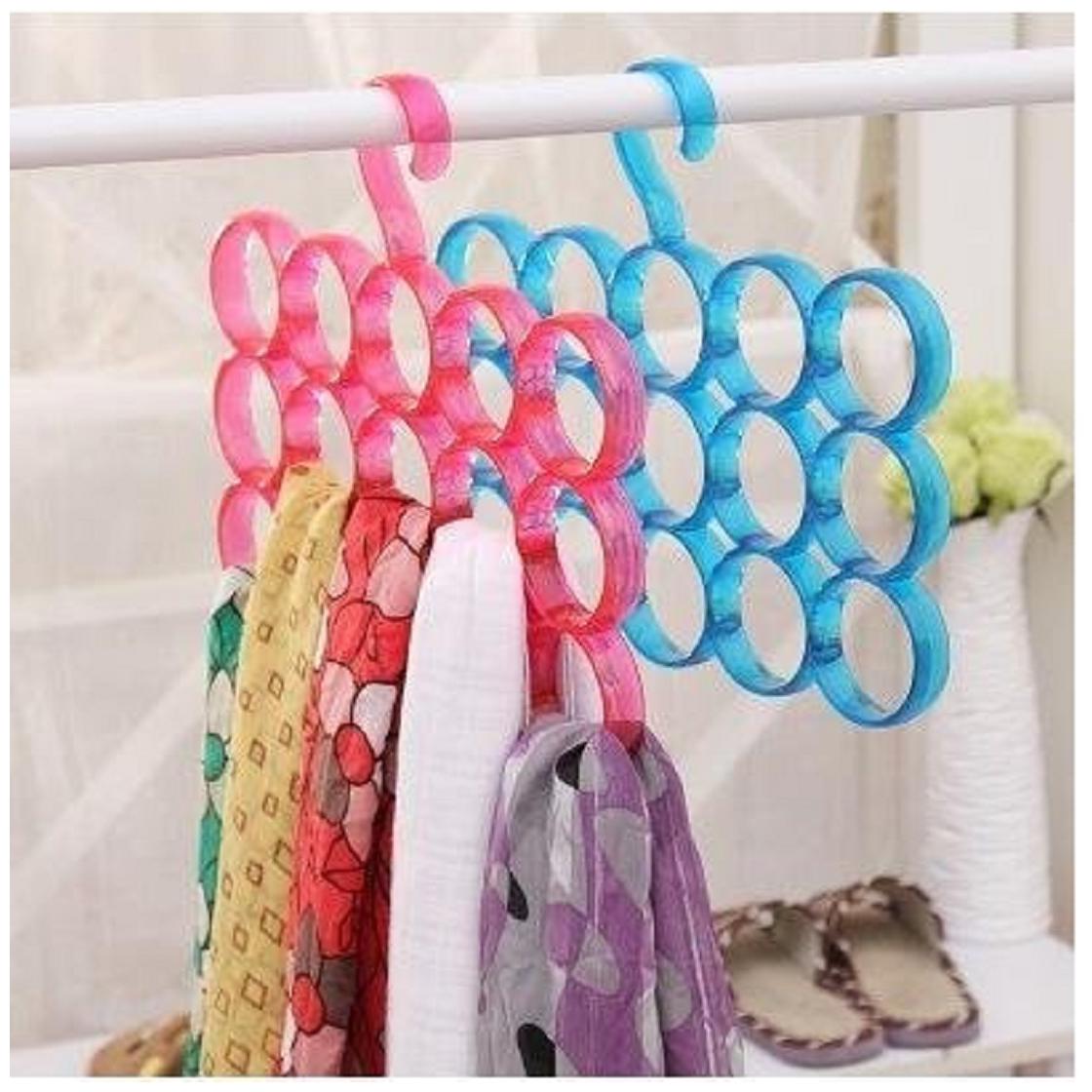 

Kuber IndustriesTM Single pc 15-Circle Plastic Ring Hanger for Scarf Shawl Tie Belt Closet Accessory Wardrobe Organizer (Blue) (Code-KST045) CTHH19386