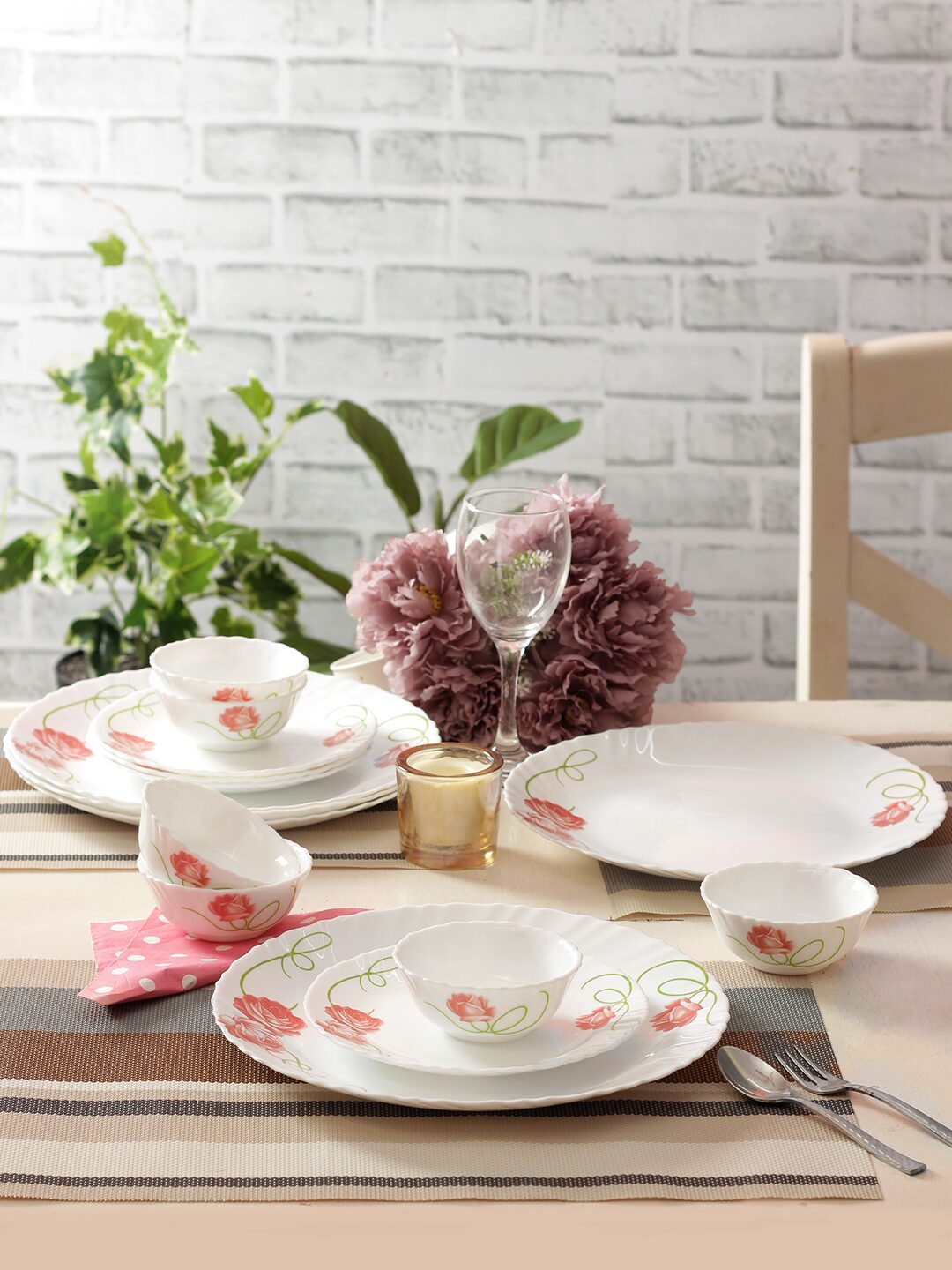 

Laopala Novo Opalware Dinner Set Set of 23pcs Dainty Swrils