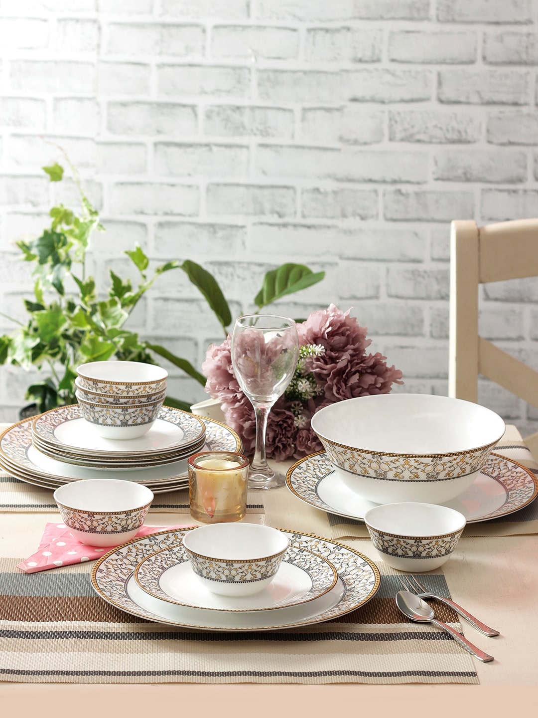 

Laopala Sovrana Opalware Dinner Set Set of 33pcs Moraccan Gold