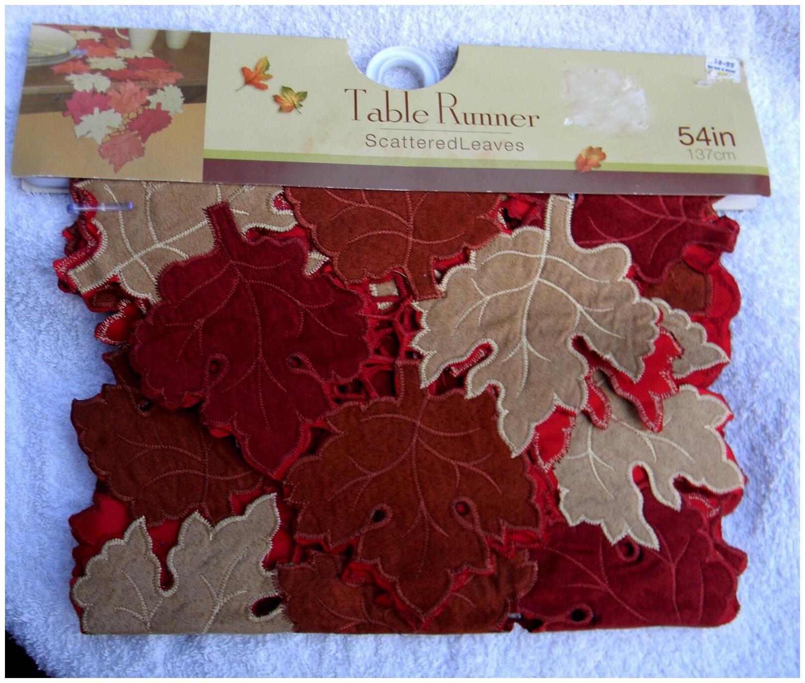 

LEAF EMBROIDERY TABLE RUNNER SCATTERED LEAFS ELEGANT LEAFS 13 x 54 NEW