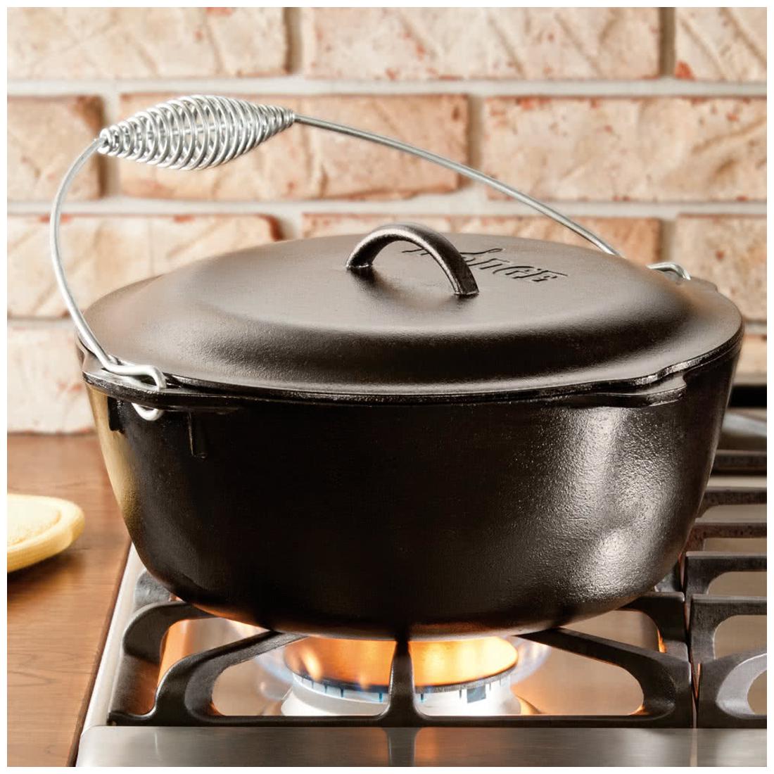 Pre-Seasoned 5-Quart Lodge L10DCO3 Cast Iron Deep Camp Dutch Oven