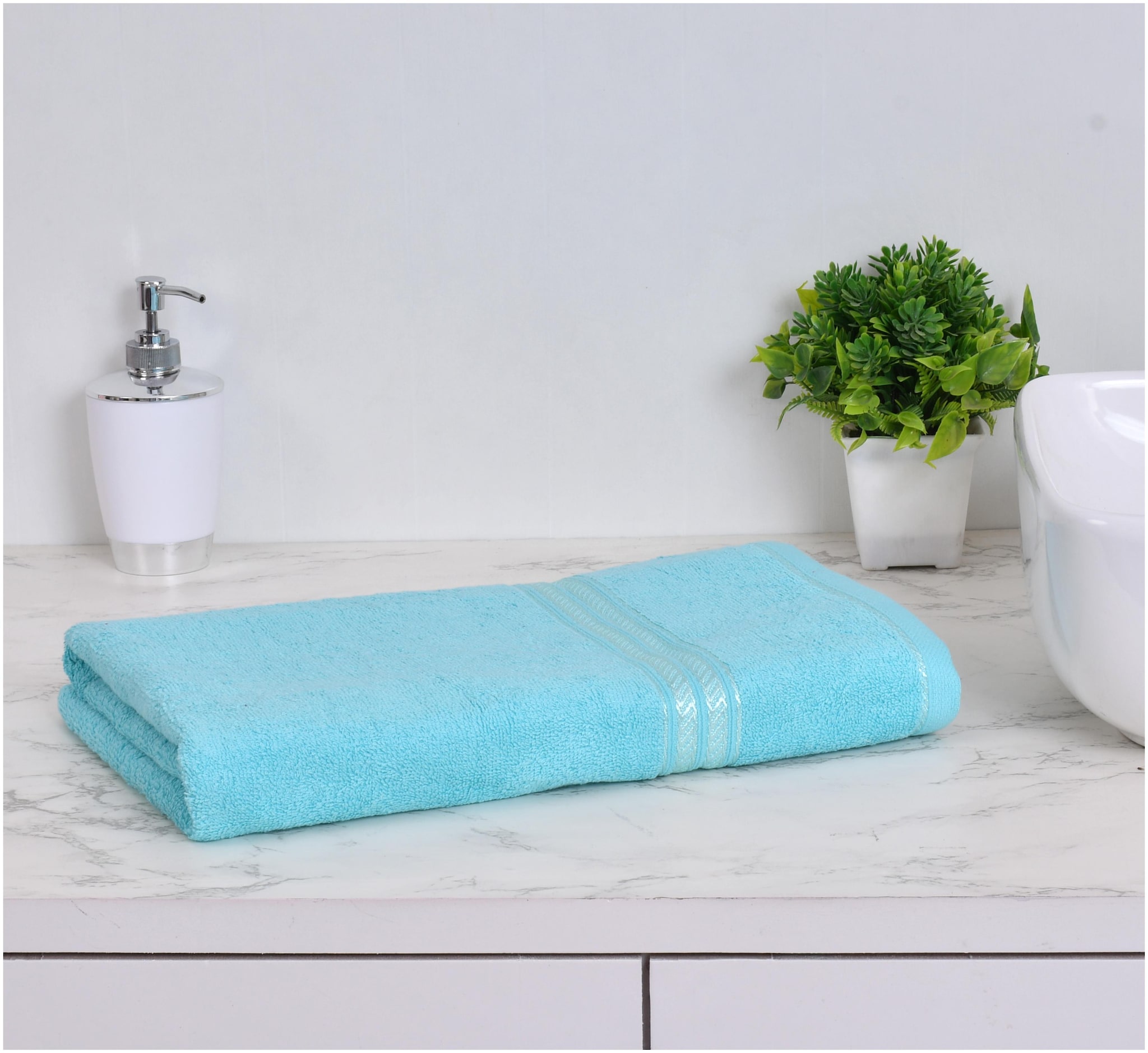 

MANNATLIFESTYLE 500 GSM Cotton Bath Towel ( 1 Piece Blue )
