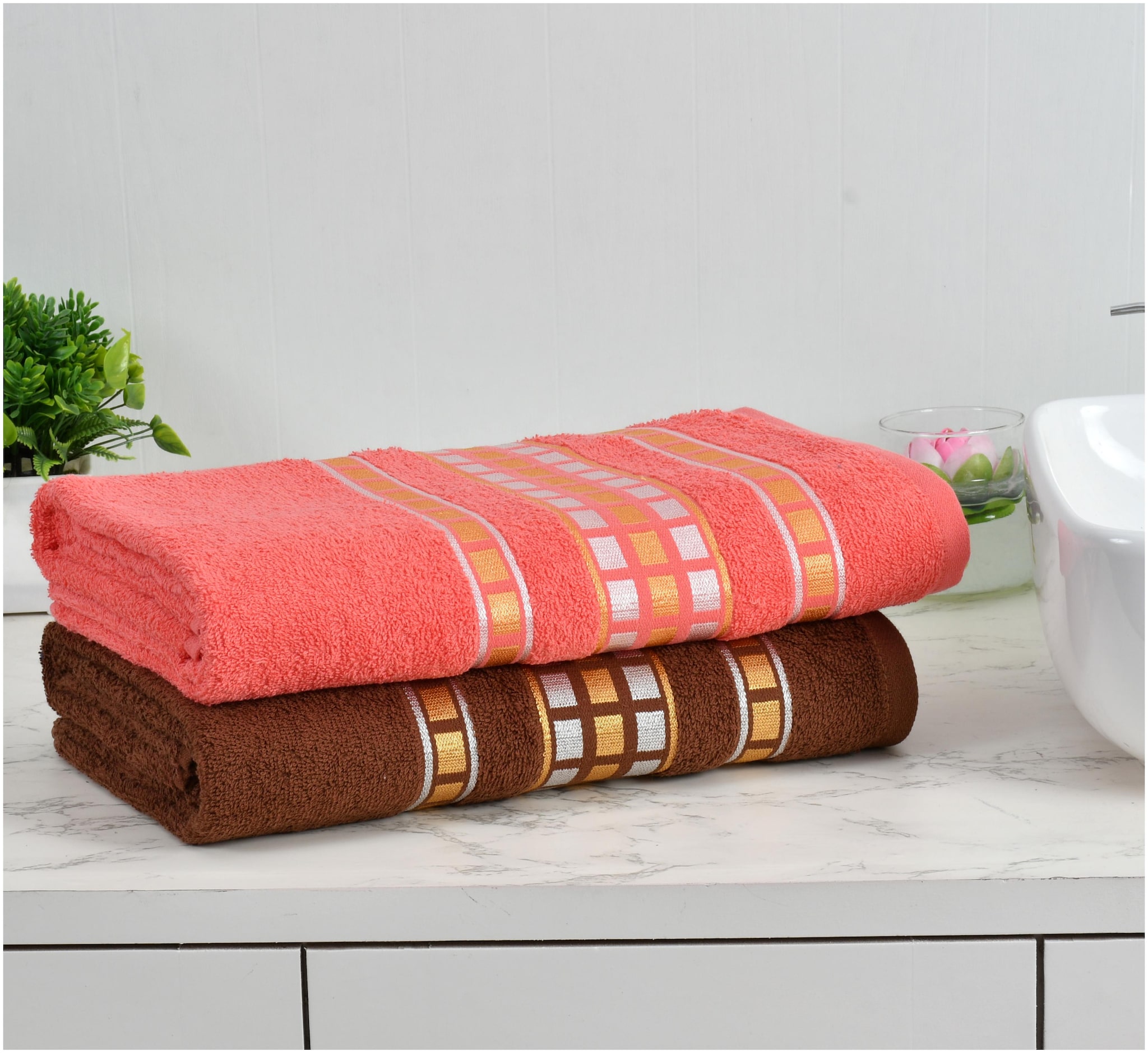 

MANNATLIFESTYLE 400 GSM Cotton Bath Towel ( 2 Pieces Assorted )