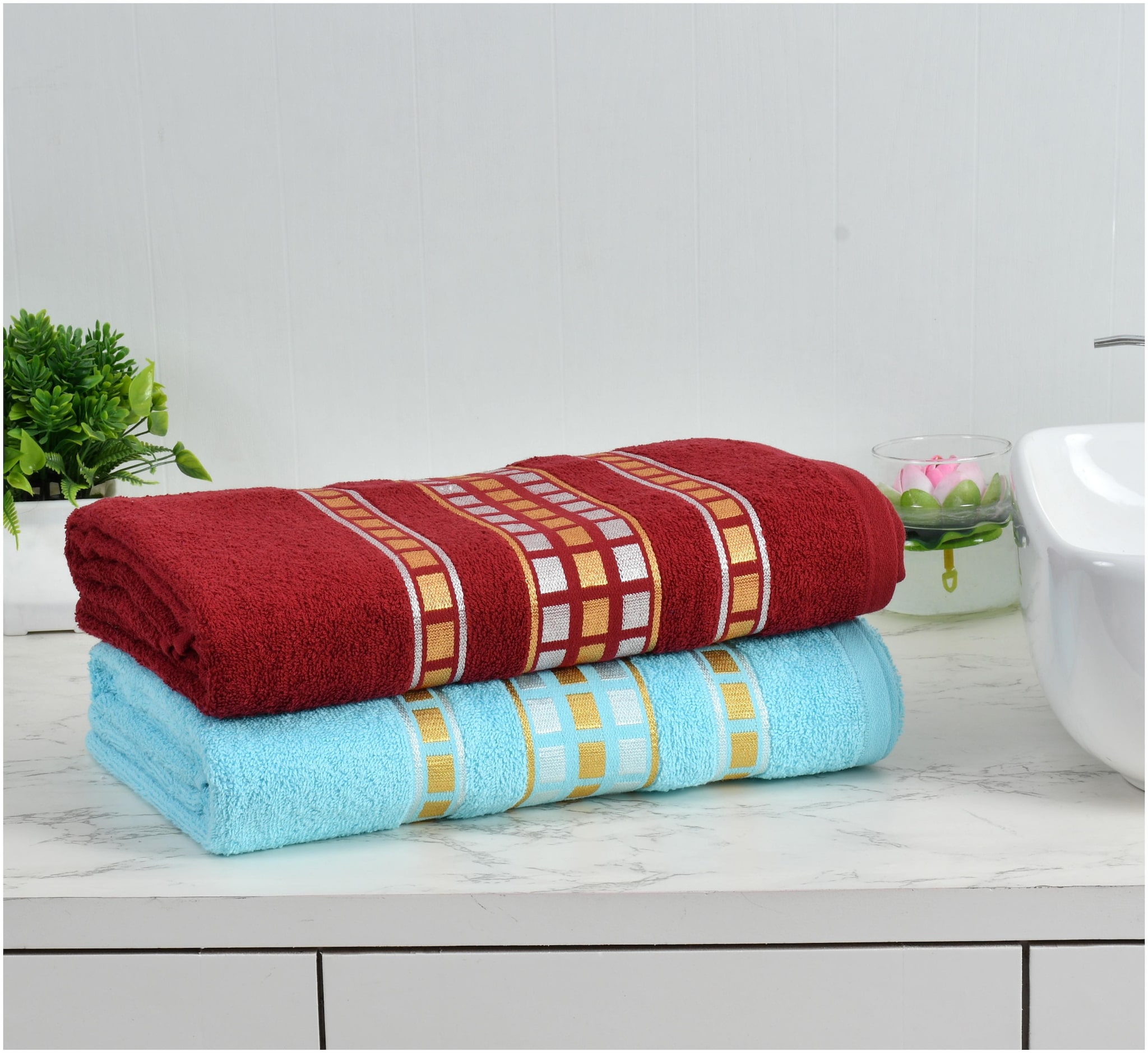 

MANNATLIFESTYLE 400 GSM Cotton Bath Towel ( 2 Pieces Assorted )