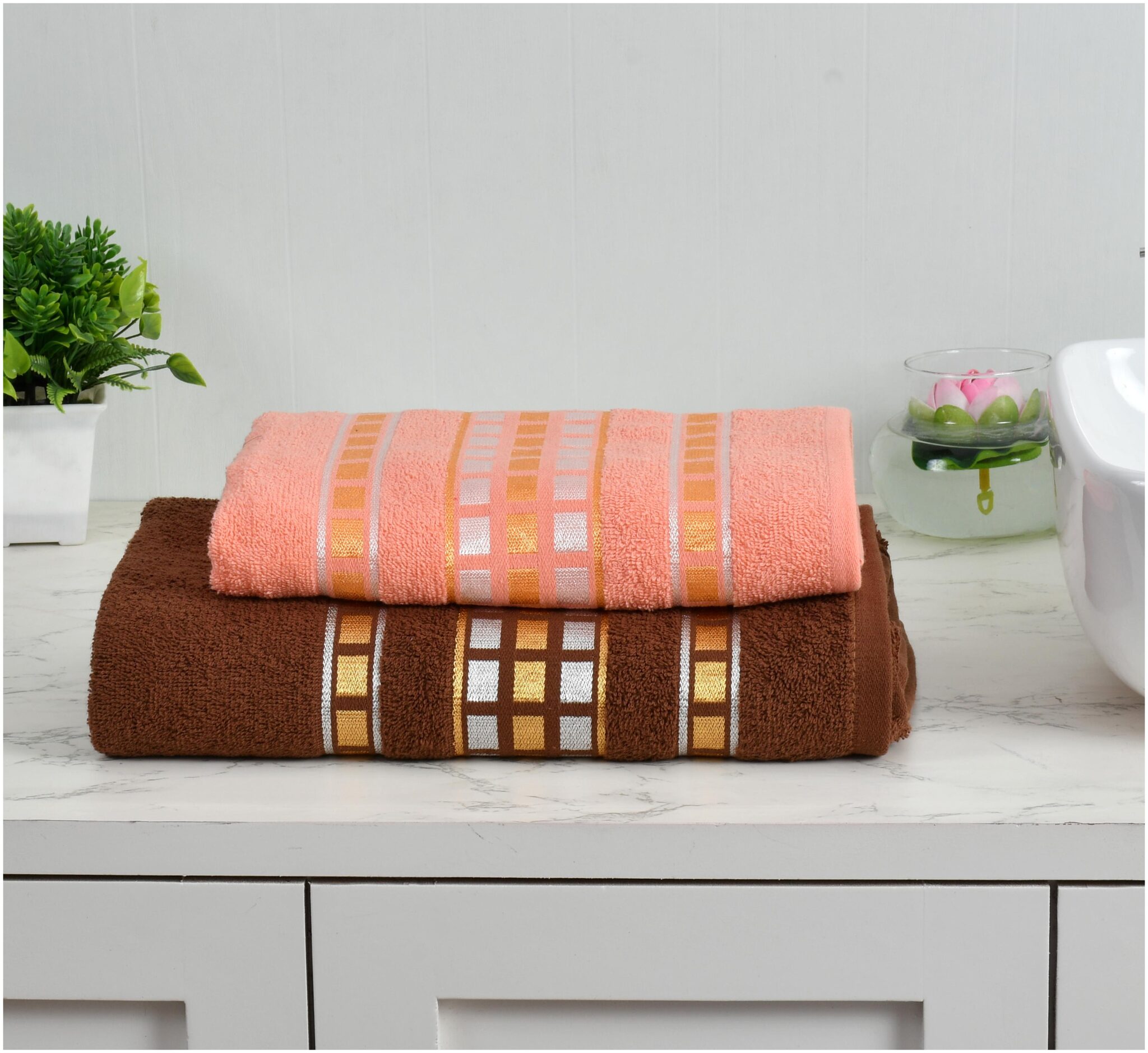

MANNATLIFESTYLE 400 GSM Cotton Bath Towel ( 2 Pieces Assorted )