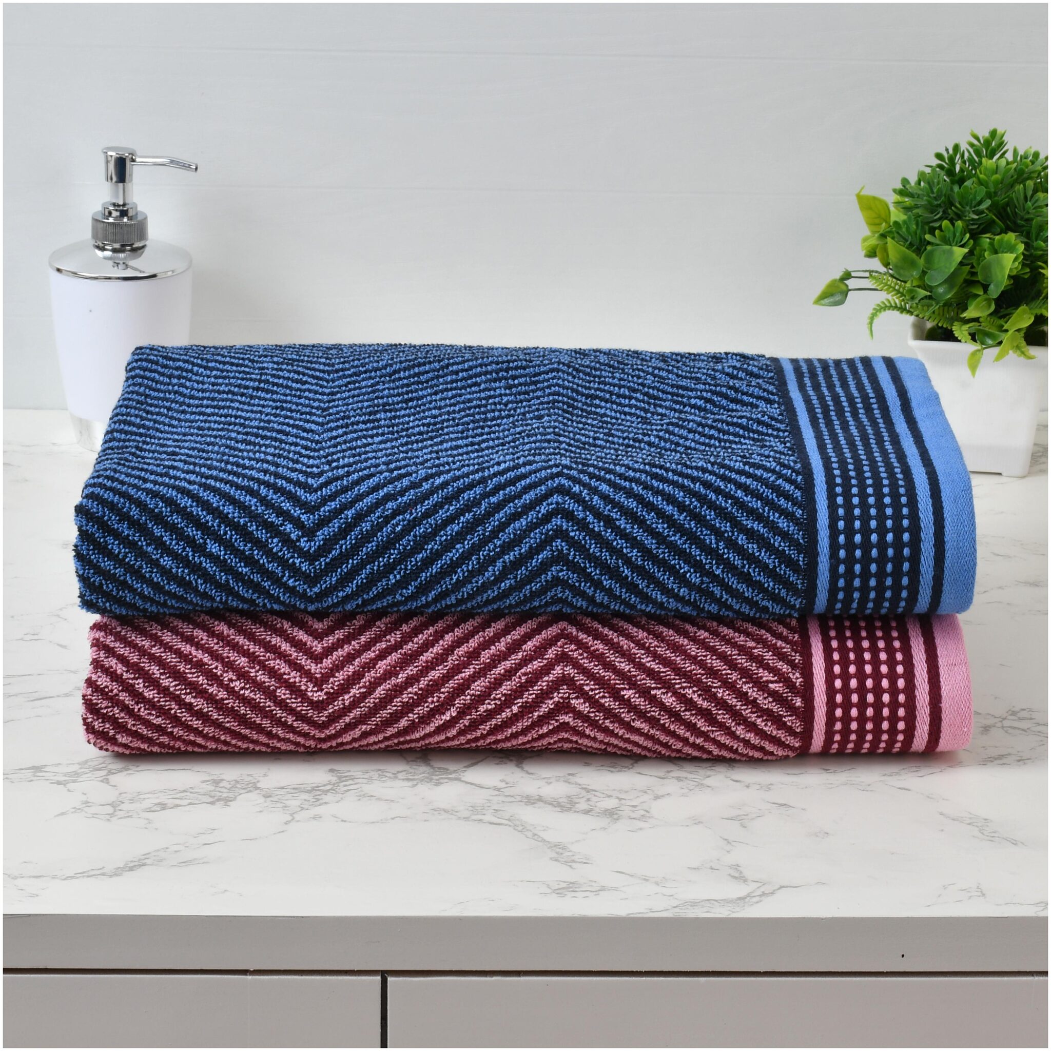 

MANNATLIFESTYLE 500 GSM Cotton Bath Towel ( 2 Pieces Assorted )