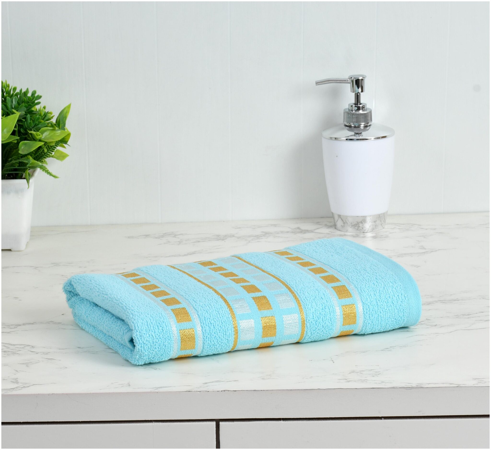 

MANNATLIFESTYLE 400 GSM Cotton Bath Towel ( 1 Piece Blue )