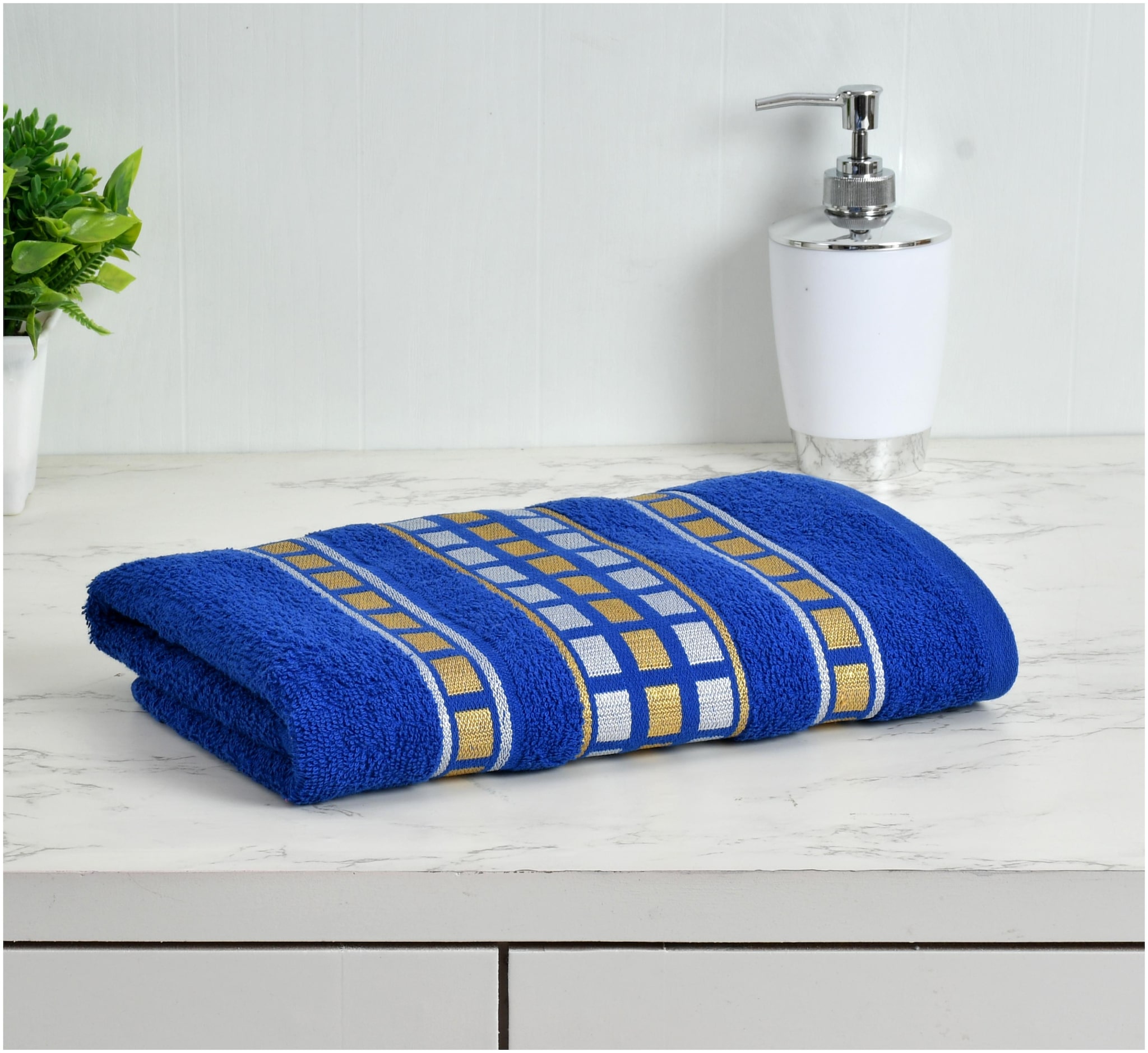 

MANNATLIFESTYLE 400 GSM Cotton Bath Towel ( 1 Piece Blue )