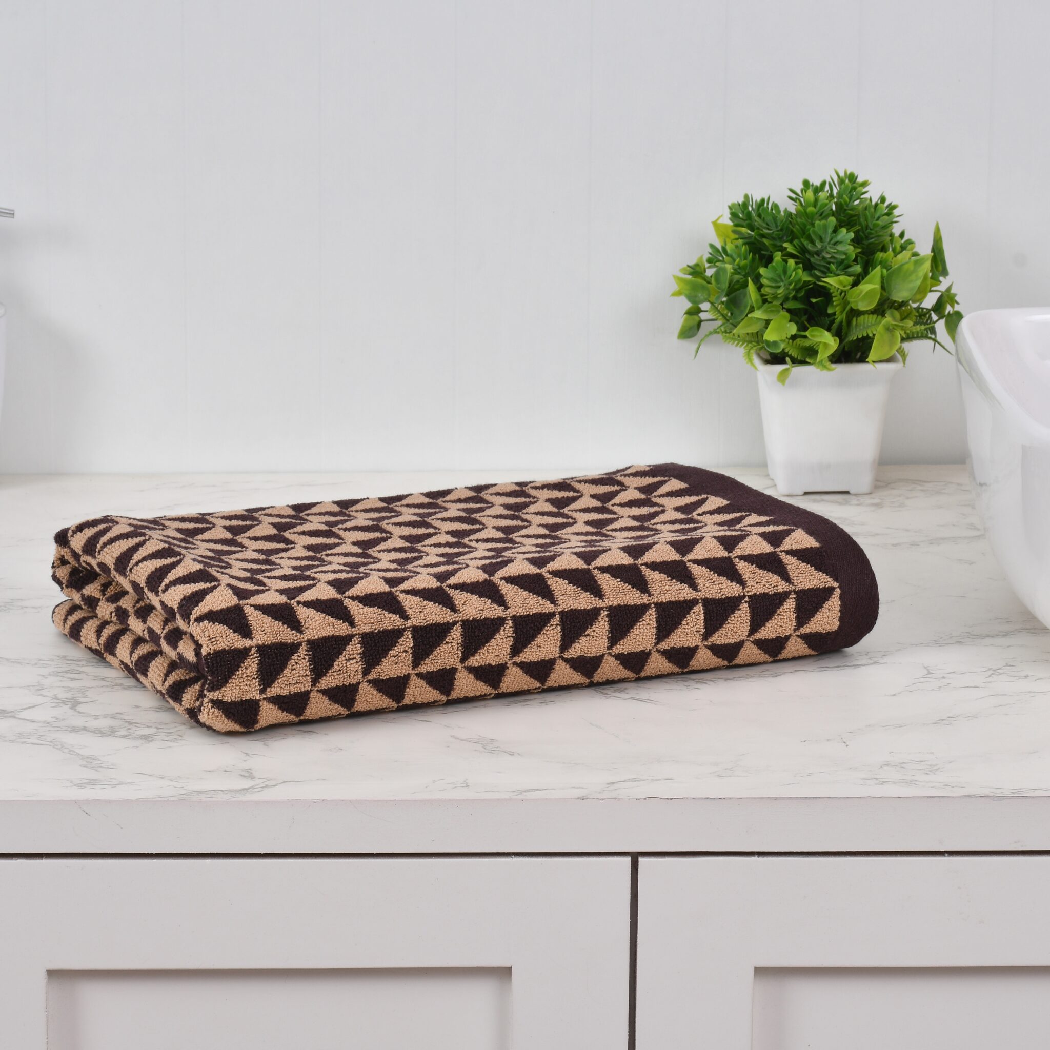 

MANNATLIFESTYLE 600 GSM Cotton Bath Towel ( 1 Piece Brown )