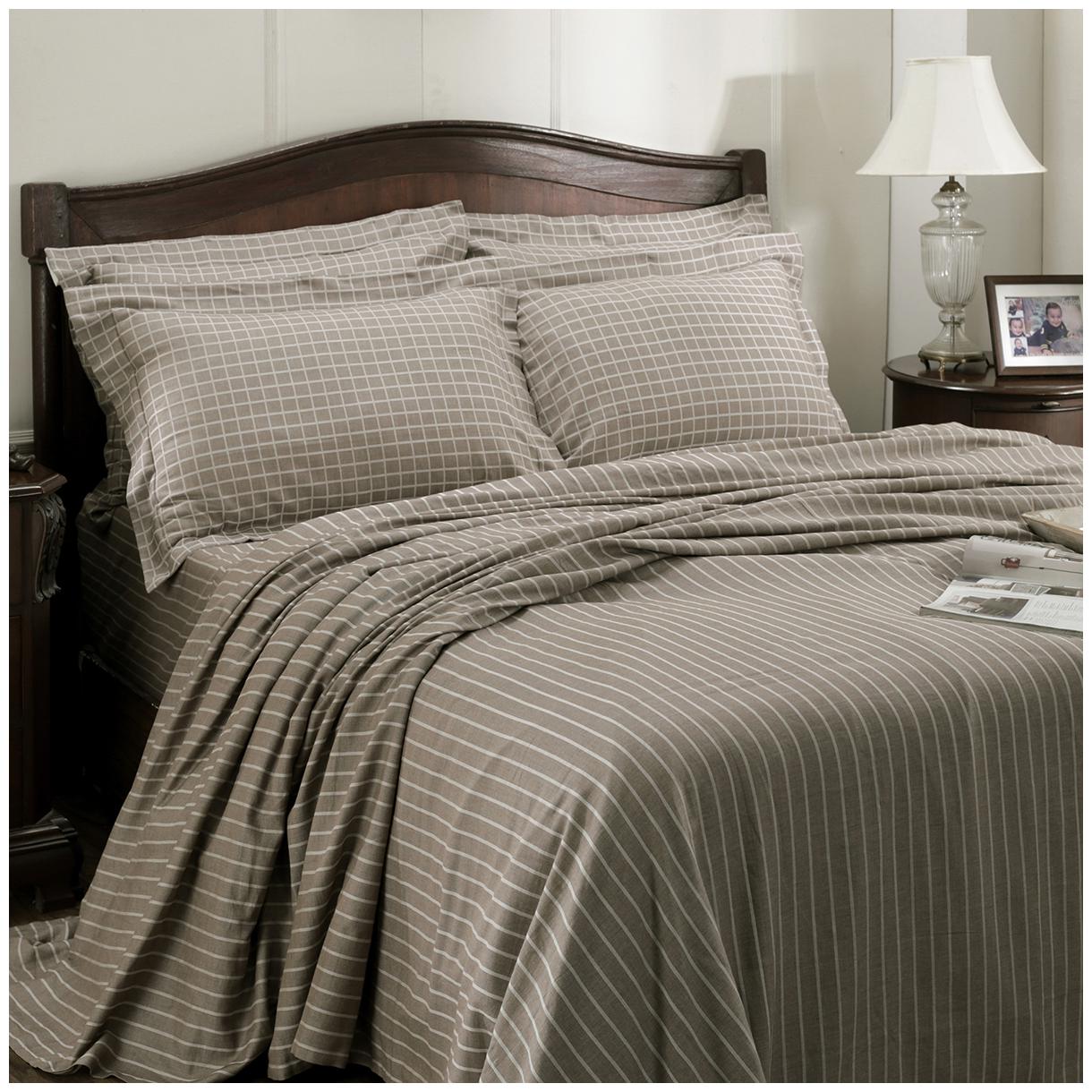 

Maspar Cotton Striped King Size Bedsheet 300 TC ( 1 Bedsheet With 2 Pillow Covers Brown )