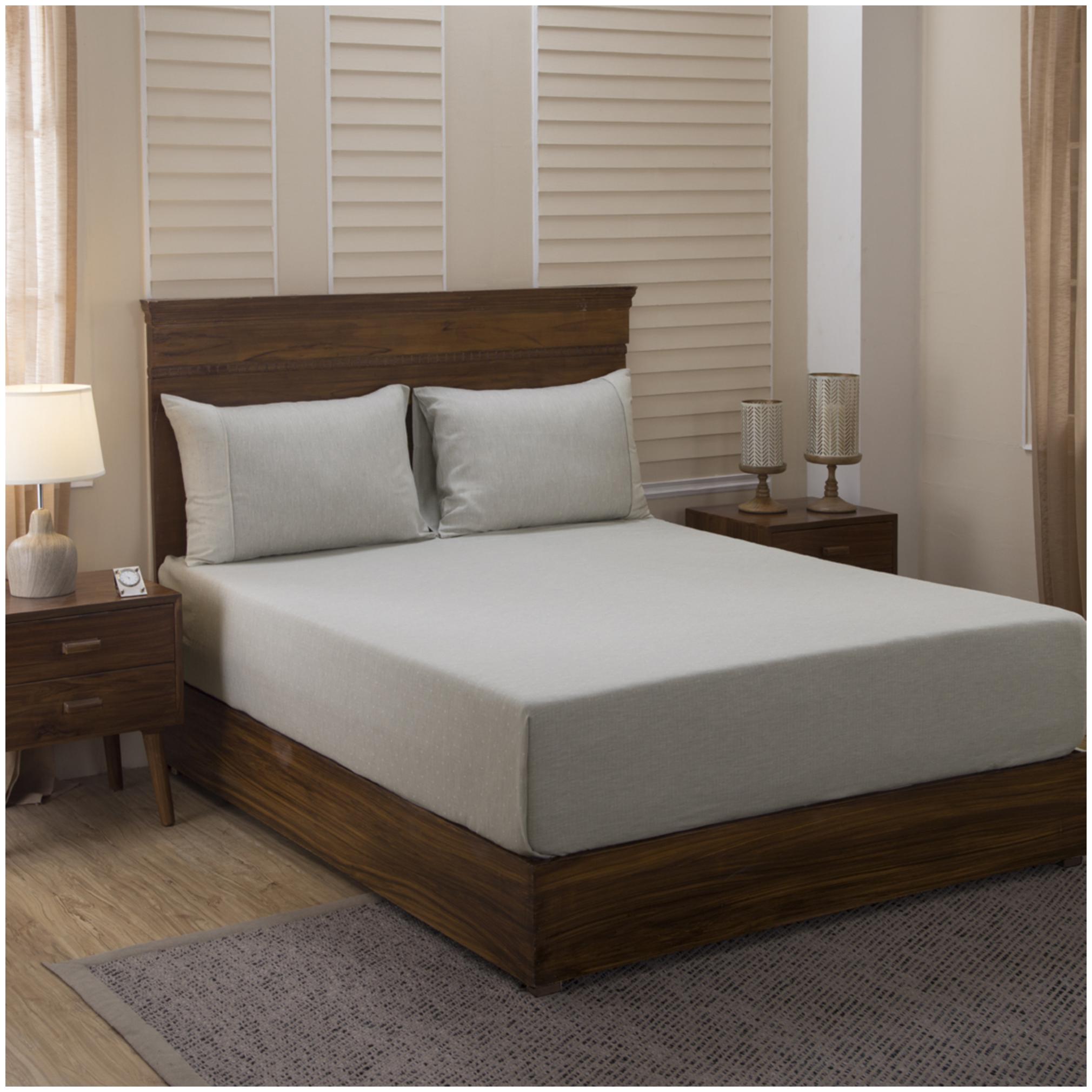 

Maspar Cotton Solid King Size Bedsheet 400 TC ( 1 Bedsheet With 2 Pillow Covers Grey )