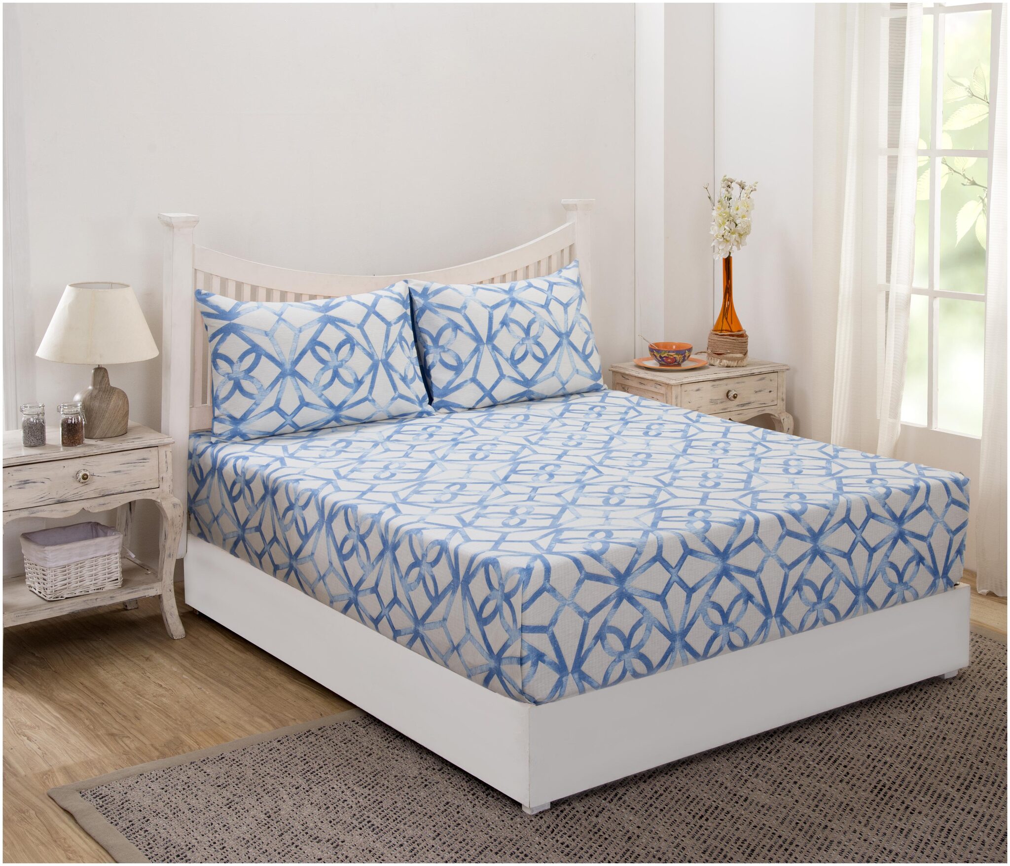 

Maspar Cotton Geometric King Size Bedsheet 210 TC ( 1 Bedsheet With 2 Pillow Covers Blue )