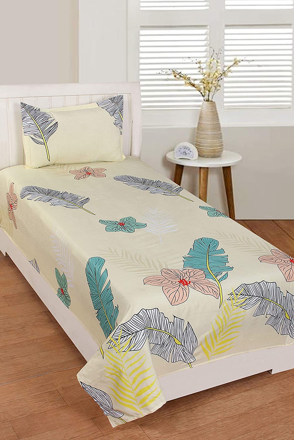

Morado Cotton Floral Single Size Bedsheet 180 TC ( 1 Bedsheet With 1 Pillow Covers White )