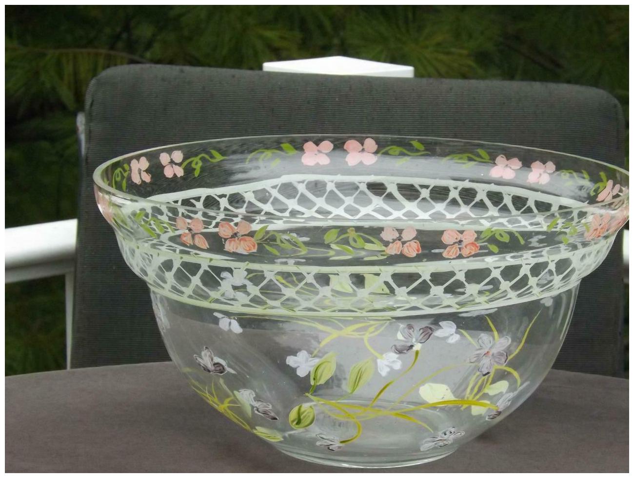 

NWT Tracy Porter Glass Handpainted Floral Salad Vegetable Serving Bowl
