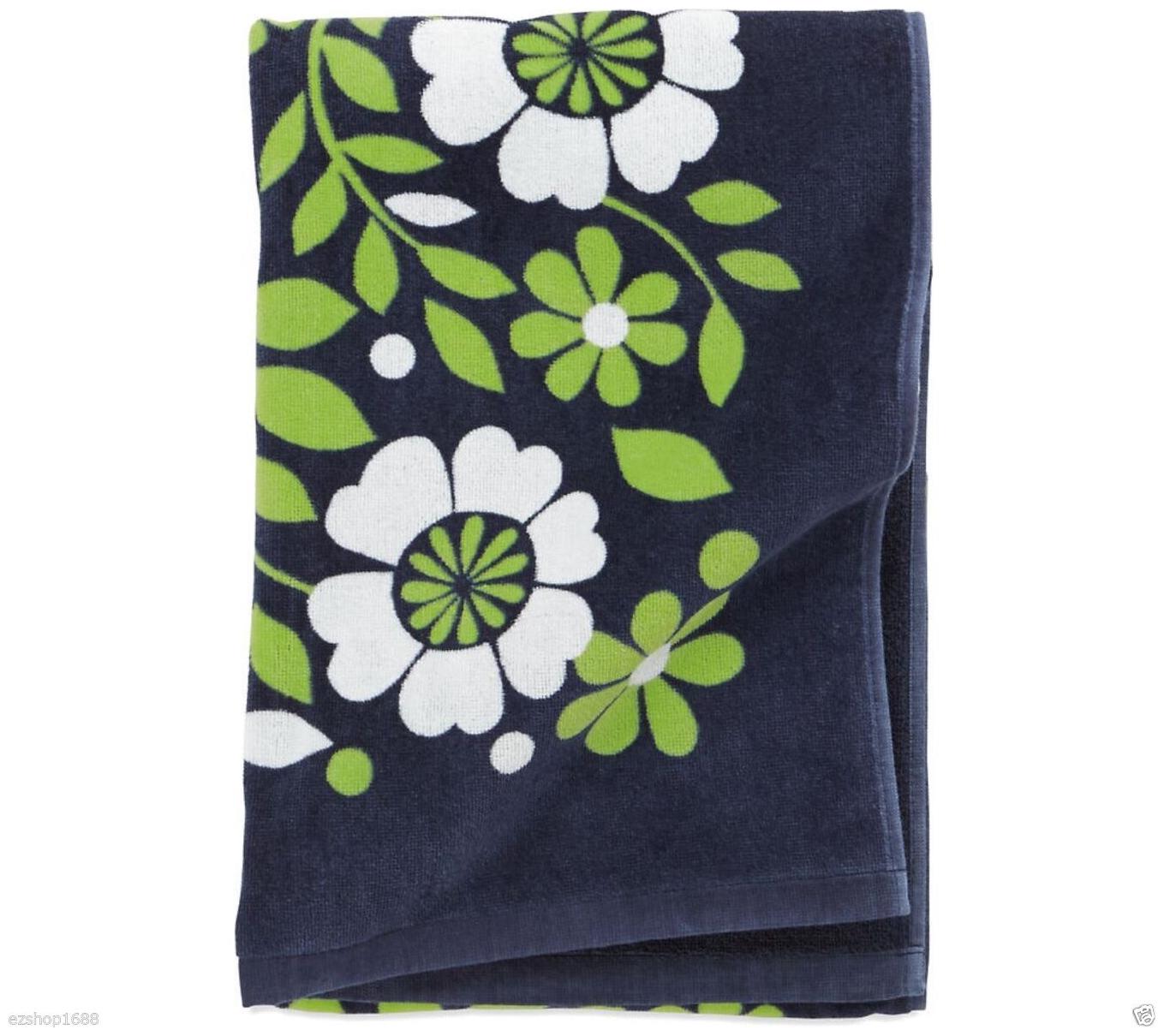 

NWT Vera Bradley Beach Towel in Lucky You Cotton 12329 203 EZ