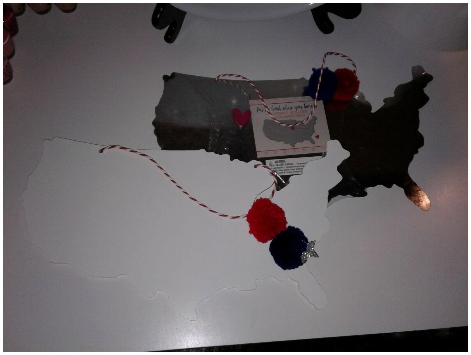 

Patriotic Galvanized Metal Wooden USA United States Wall Hanging w Heart