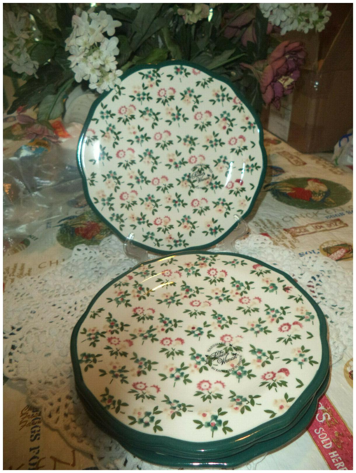 

PIoneer Woman Fall Flowers 4 Salad Plates 8 75 In Stoneware New