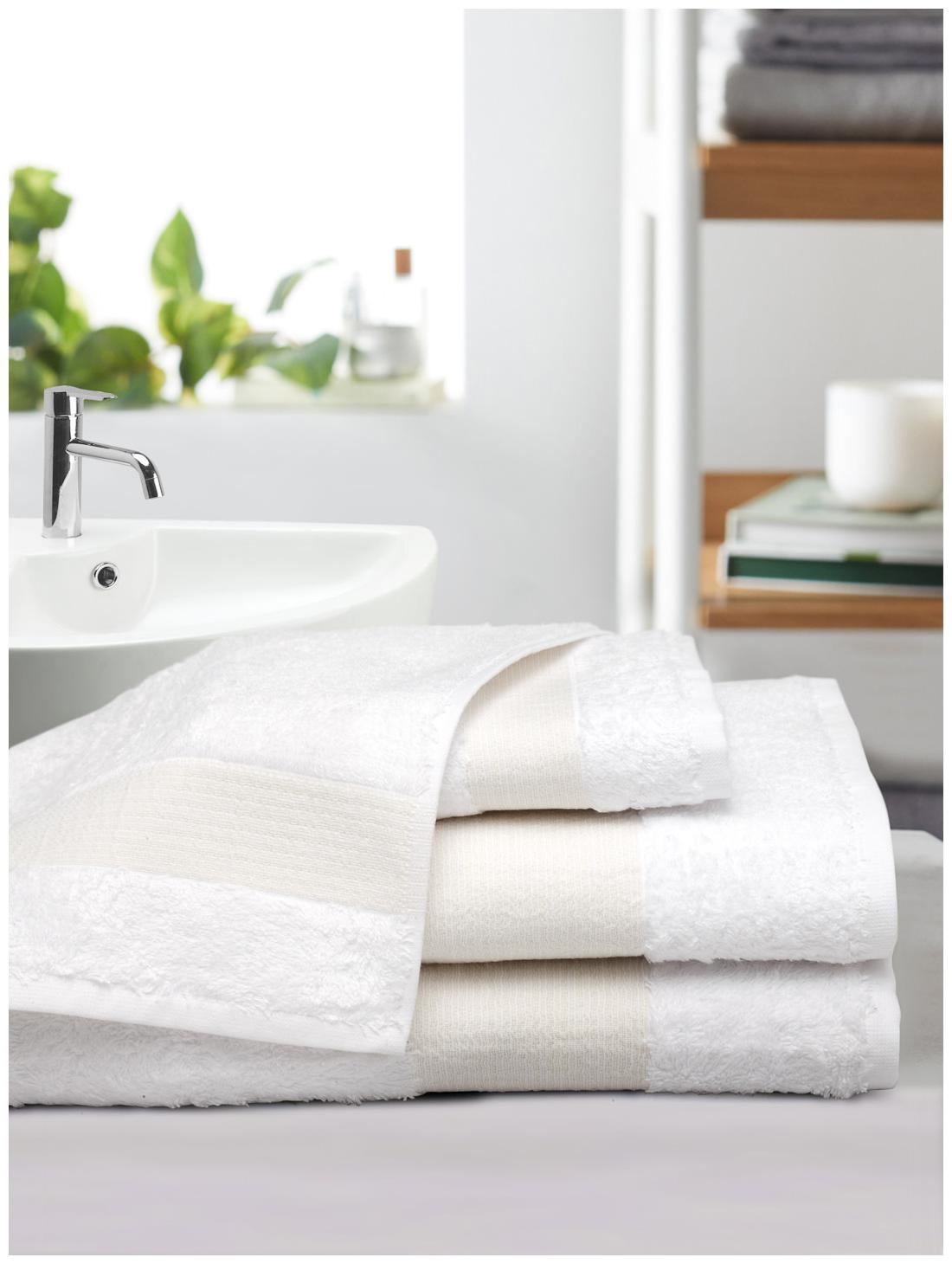 

Portico New York 600 GSM Cotton Bath towel ( 4 pieces White )