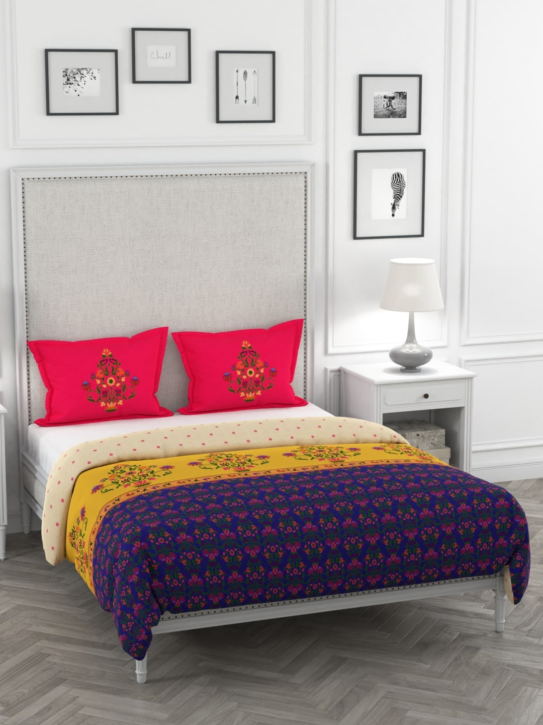 

Portico New York Cotton Printed King Size Bedsheet 220 TC ( 1 Bedsheet With 2 Pillow Covers Multi )