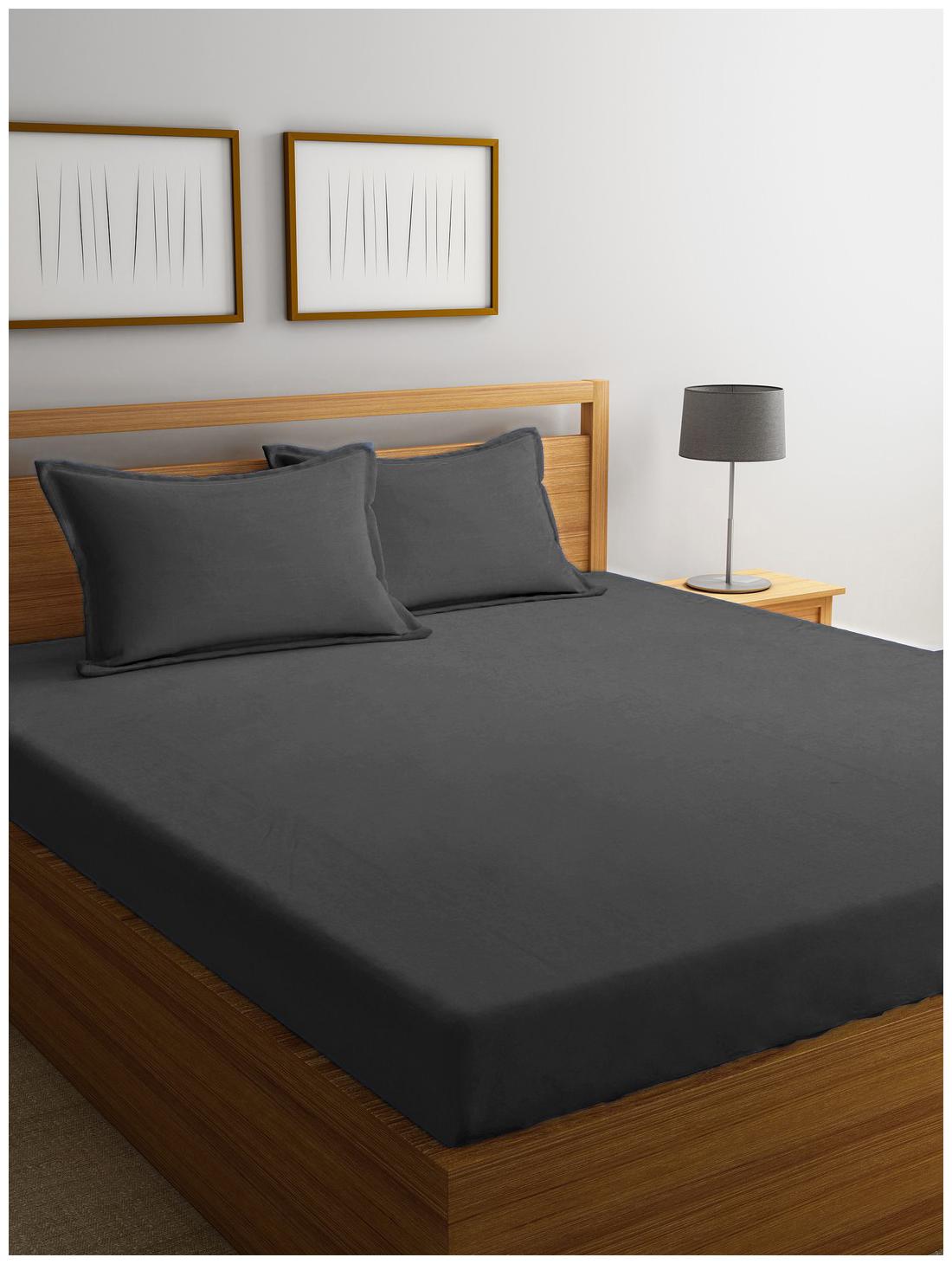 

Portico New York Cotton Solid King Size Bedsheet 144 TC ( 1 Bedsheet With 2 Pillow Covers Black )