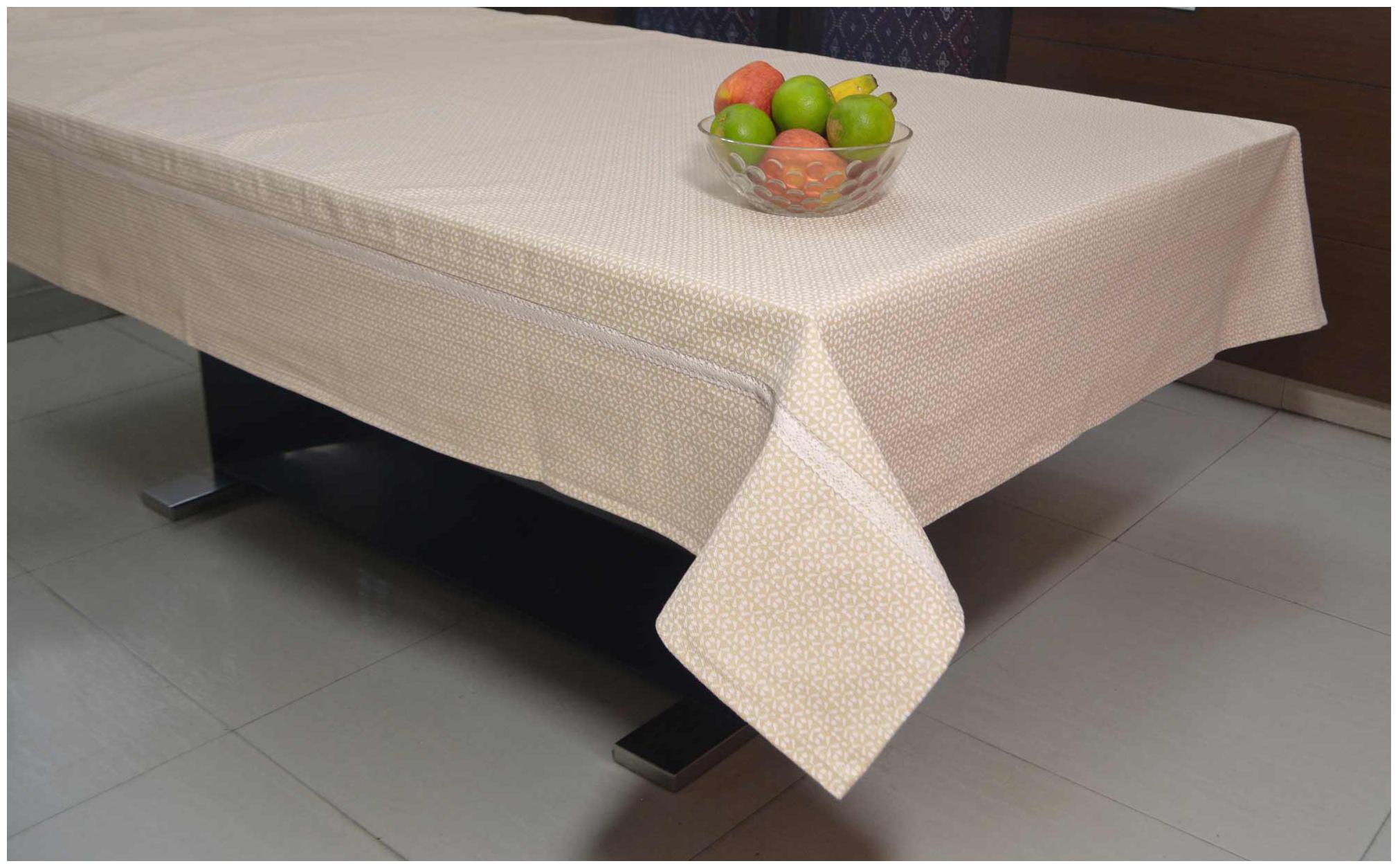 

Print and Lace Table Cover