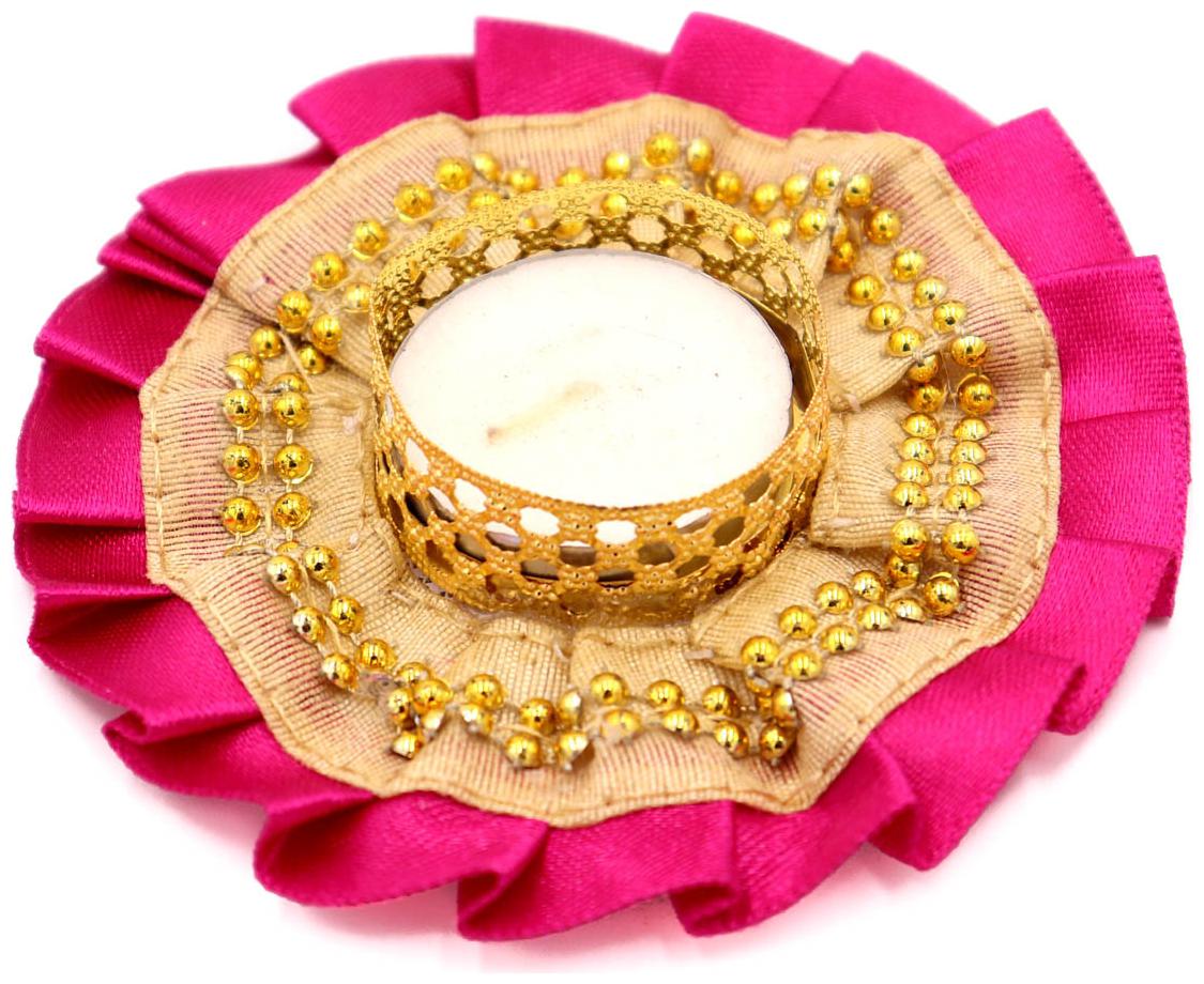 

QUVYARTS Metal Pink Tea light holder