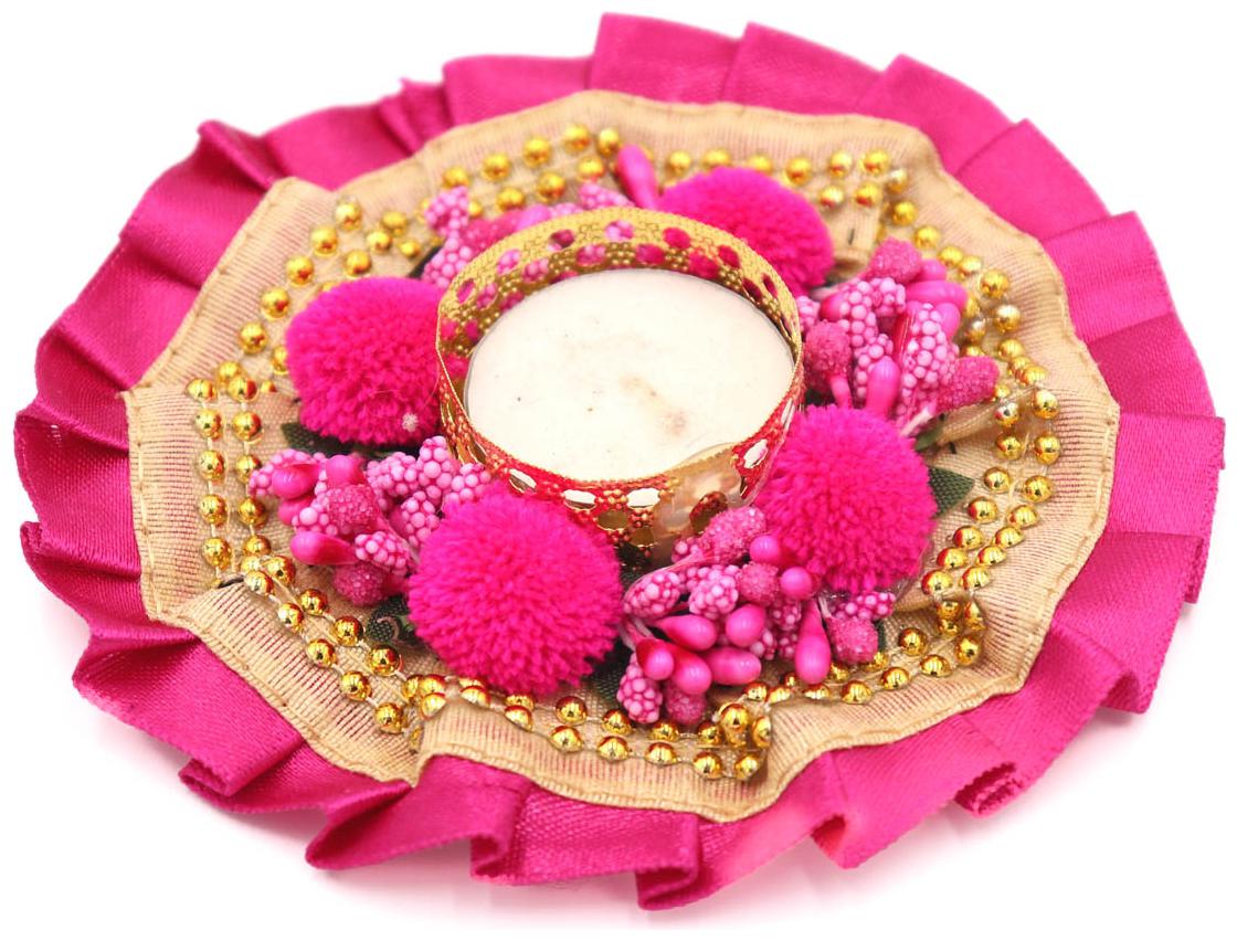 

QUVYARTS Metal Pink Tea light holder