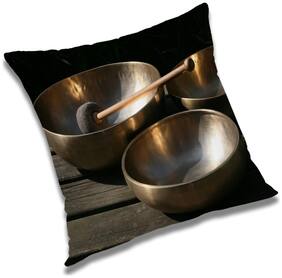 RADANYA 3d printed Polyester Gold Cushion Cover ( Large , Pack of 1 )