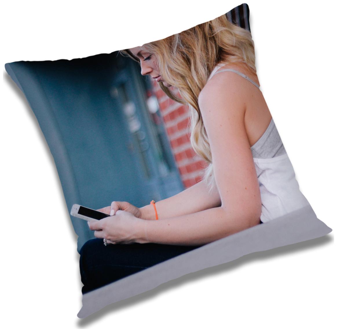 

RADANYA 3D Printed Cushion Cover 18x18 inch