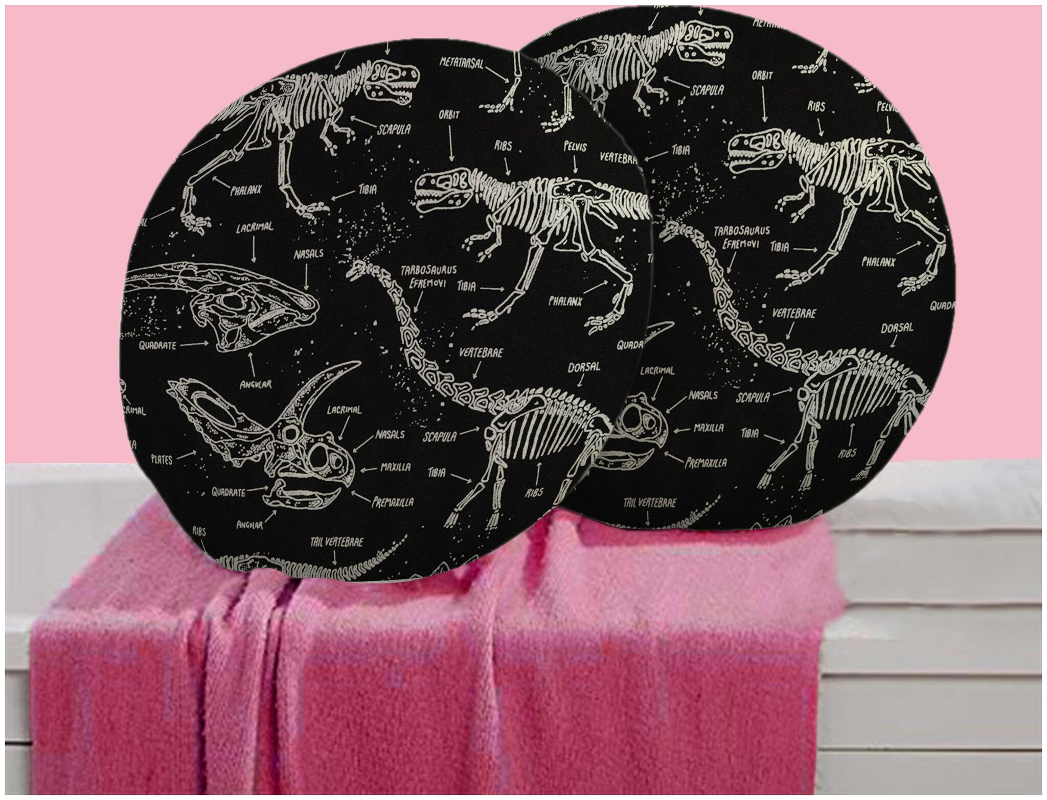 

RADANYA Animal Digitally Printed Round Cushion Cover Pillow Case With Filler Home D cor Set of 2 16 inch Black