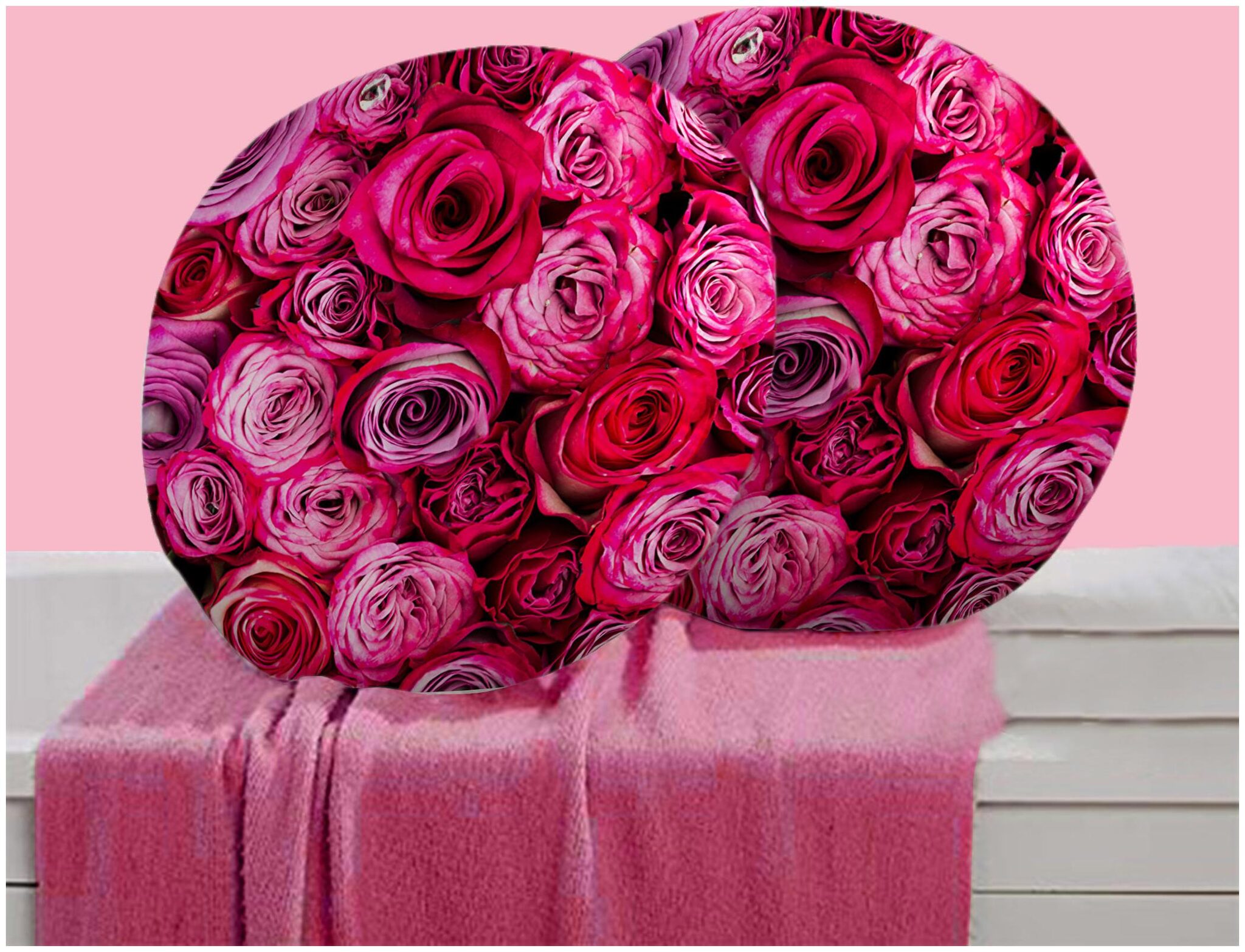 

RADANYA Floral Digitally Printed Round Cushion Cover Pillow Case Home D cor Set of 2 16 inch Red Pink