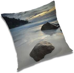 RADANYA Printed Cushion Cover with Filler Set 18x18 inch