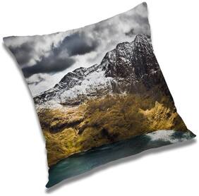 RADANYA Printed Cushion Cover with Filler Set 16x16 inch