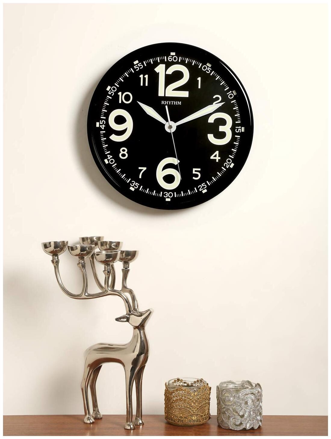 

Rhythm Plastic Analog Wall clock ( Set of 1 )