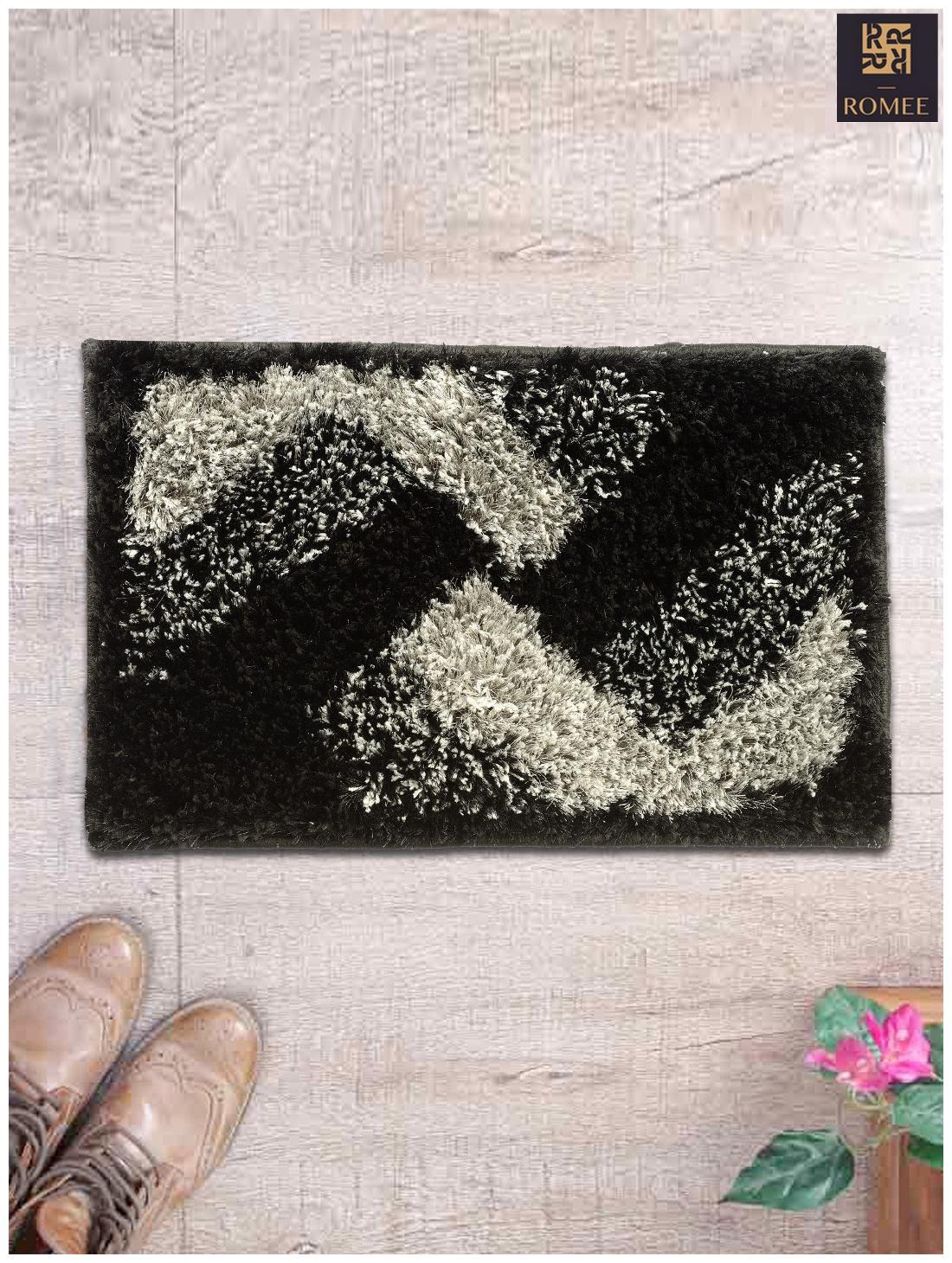 

Romee Black Polyester Shaggy Doormat