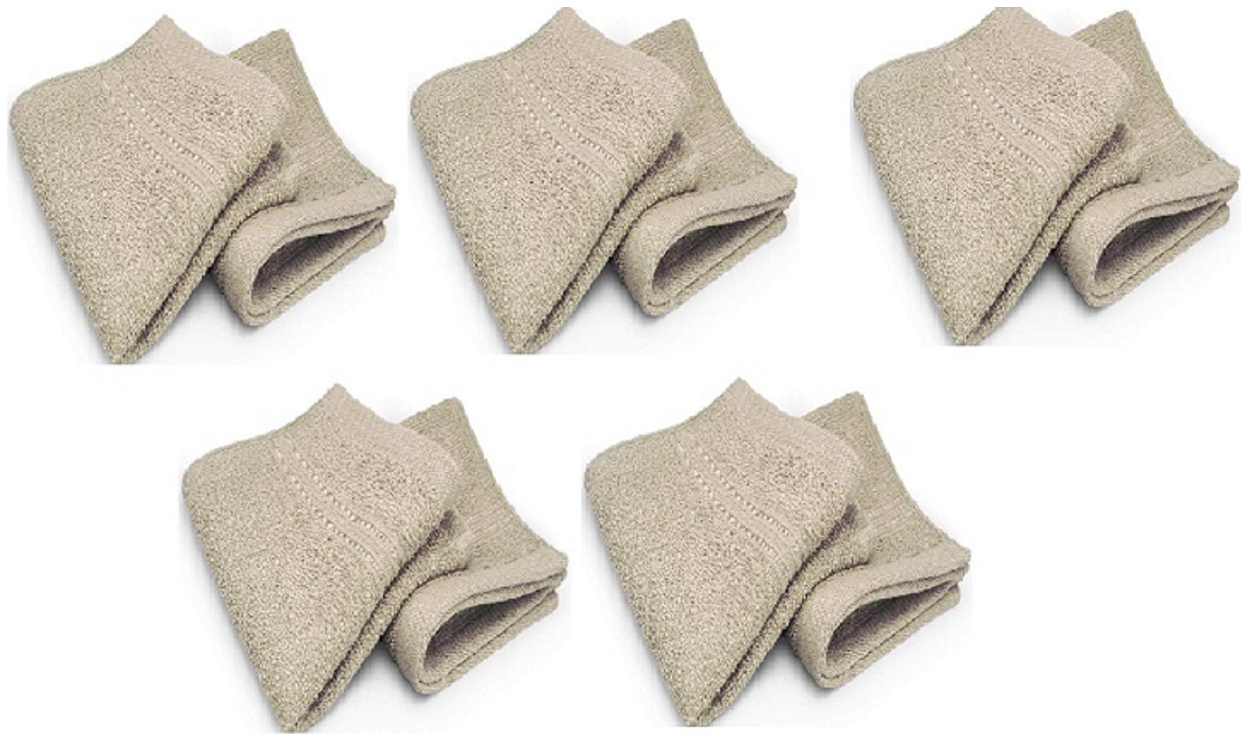 

Rupa 300 GSM Cotton Face towel ( 2 pieces Assorted )