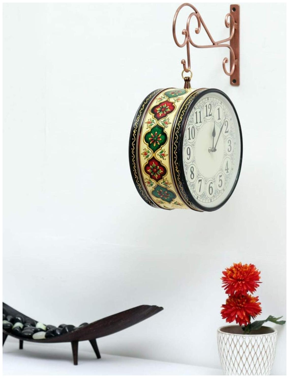 

Satya Vipal Metal Analog Wall clock ( Set of 1 )