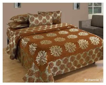 

Spangle Homes Chenille Abstract Double Size Bedsheet 500 TC ( 1 Bedsheet With 2 Pillow Covers Brown )