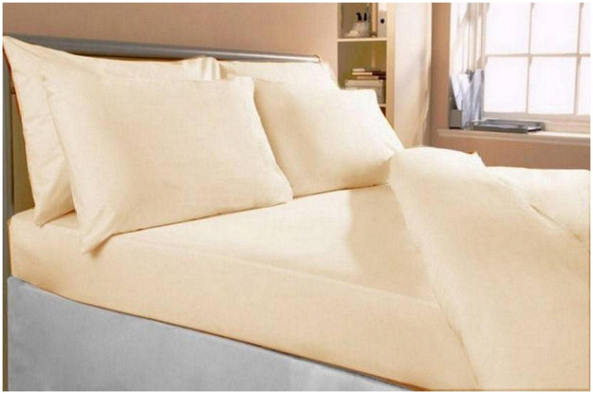 

Supreme Home Collective Cotton Solid Double Size Bedsheet 200 TC ( 1 Bedsheet With 2 Pillow Covers Peach )