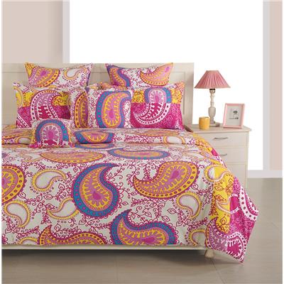 

Swayam Cotton Geometric Double Size Bedsheet 200 TC ( 1 Bedsheet With 2 Pillow Covers Magenta )