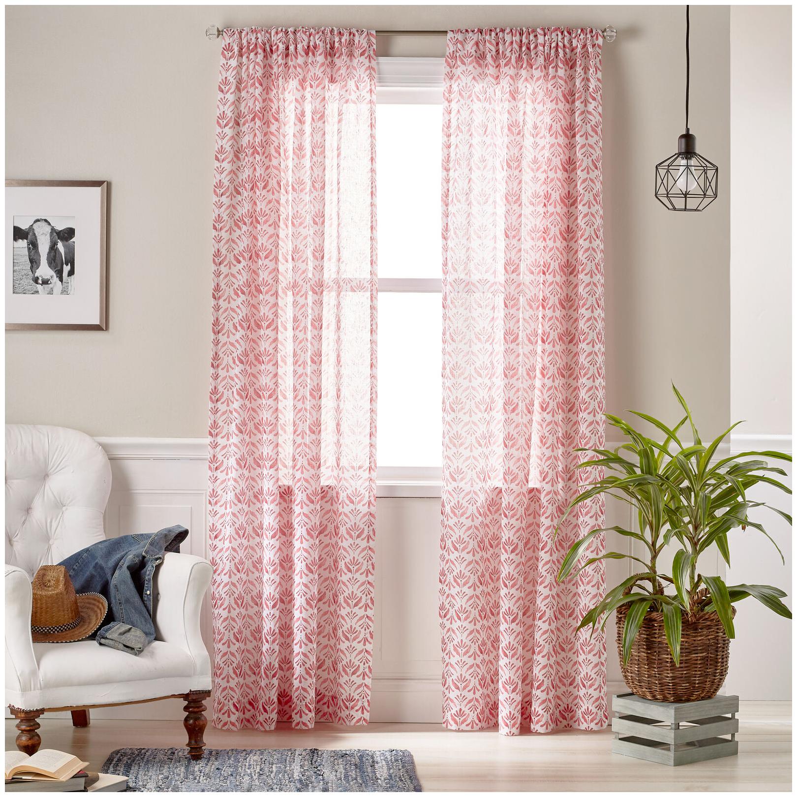 

The Pioneer Woman Frontier Fleur Pole Top Curtain Panel 95 Magenta