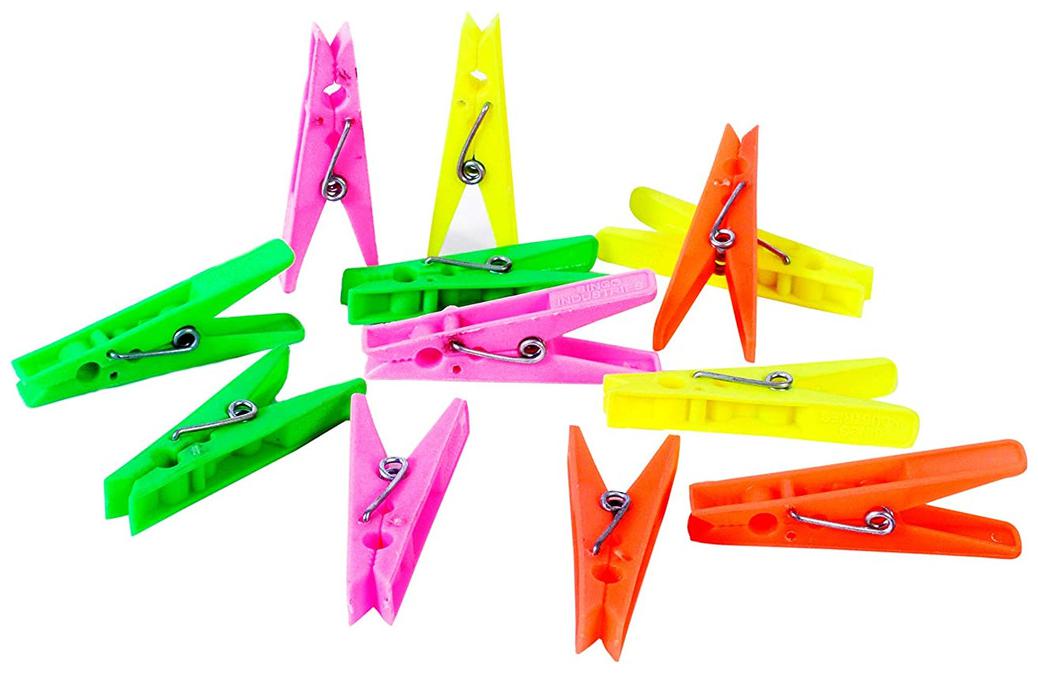 

Total Solution Plastic Heavy Quality Cloth Hanging Clips