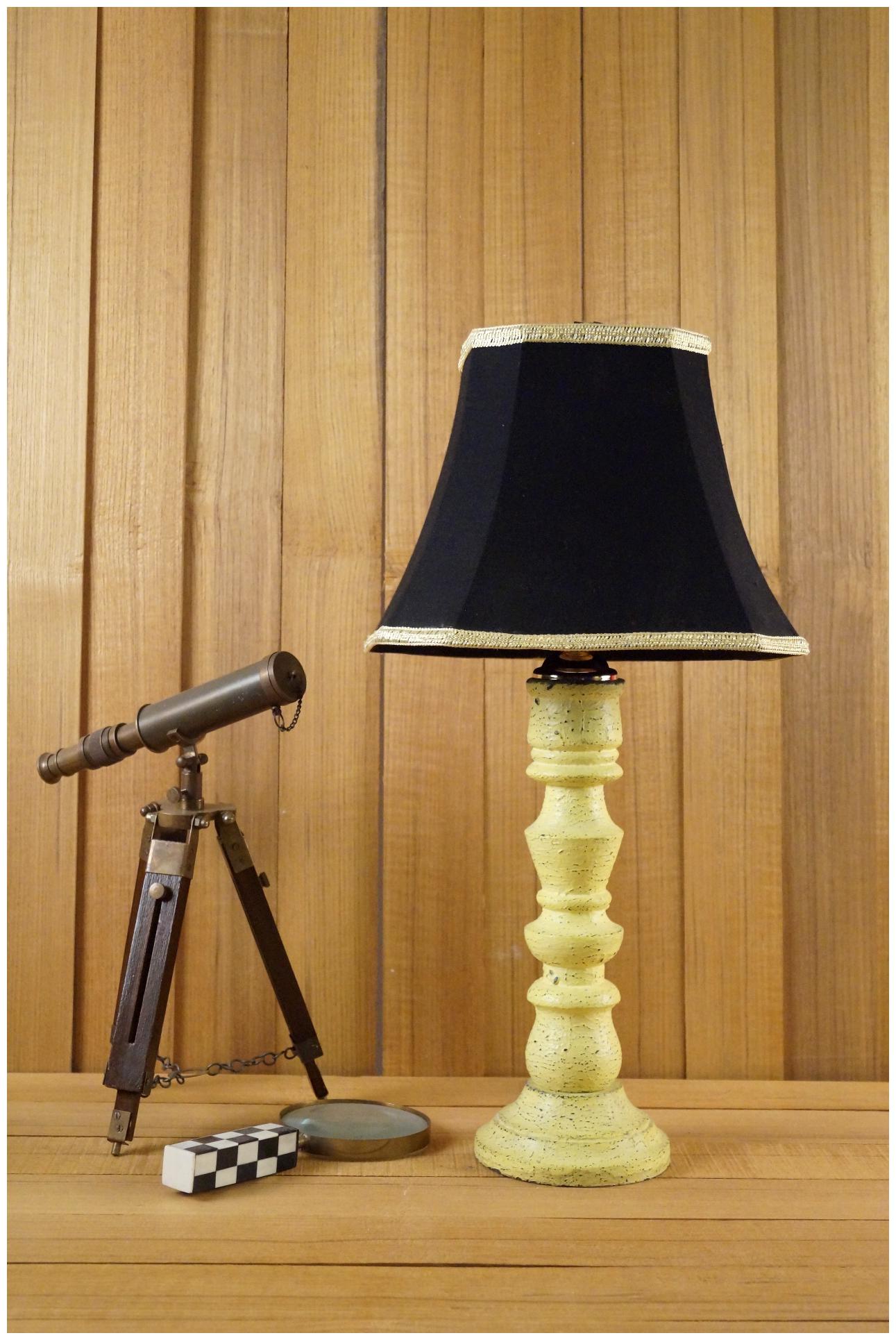 

Tucasa Vintage Yellow Mango Wood Table Lamp With Square Shade Color-Blk