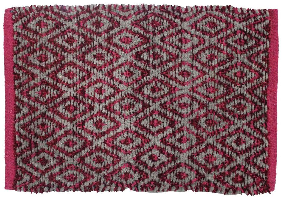 

Two tone door mat with fancy yarn