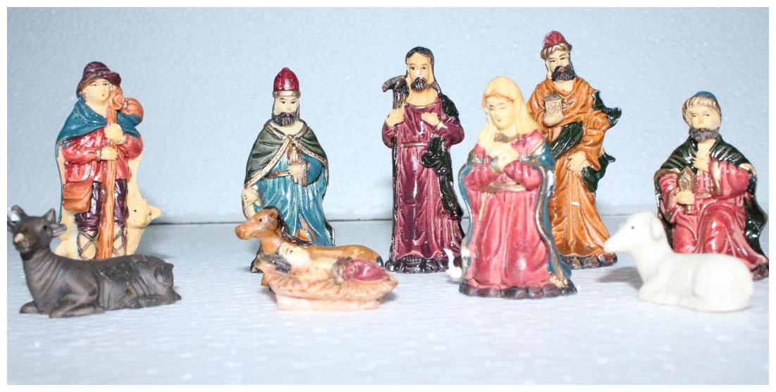 

UNIQUE- 10 pcs HOLY CHRISTMAS NATIVITY SET CRIB SET - SIZE 10 16 cm (4 Inch) TO 3 81 (1 5 Inch) 4 DECORATION