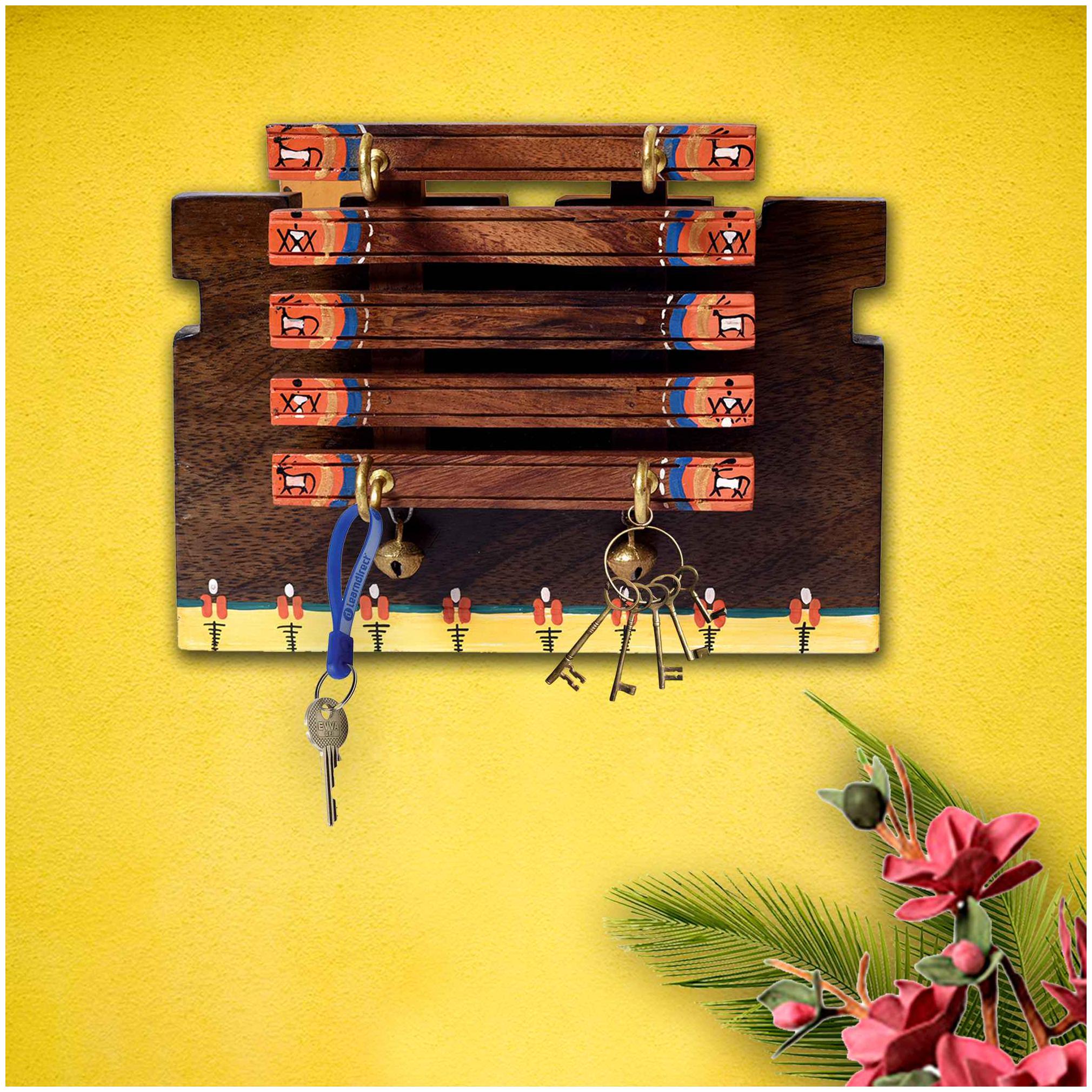 

Unravel India Sheesham Wood handpainted warli art key holder