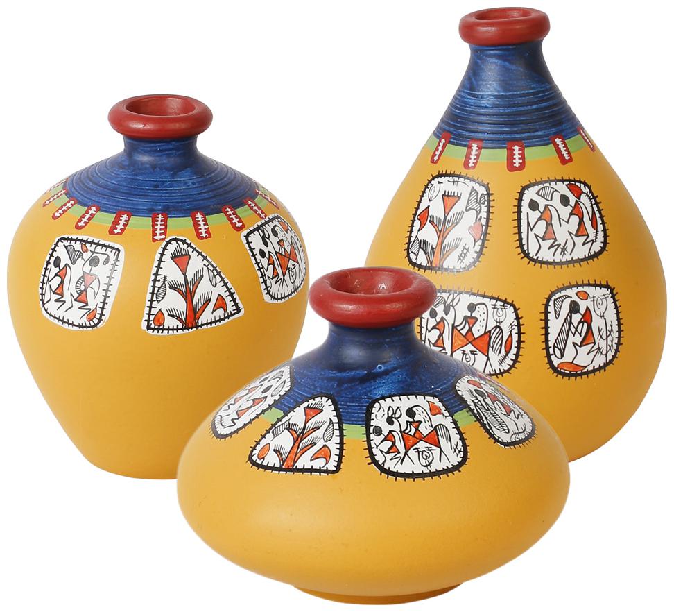 

VarEesha Hand Painted Warli Yellow Terracotta Pots Set of Three